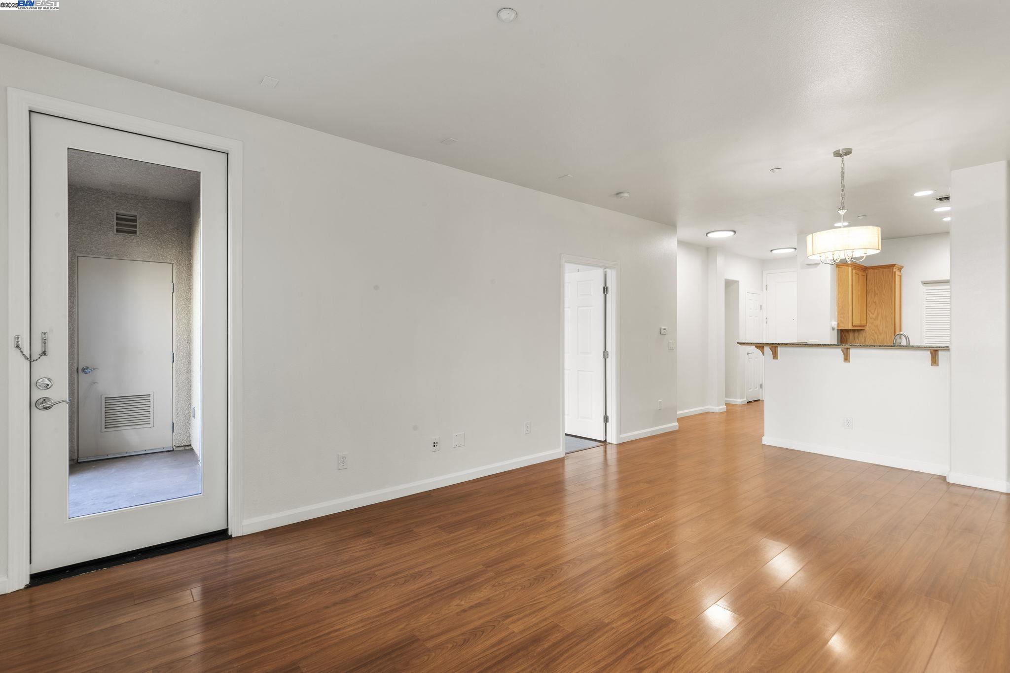 3240 Maguire Way # 103