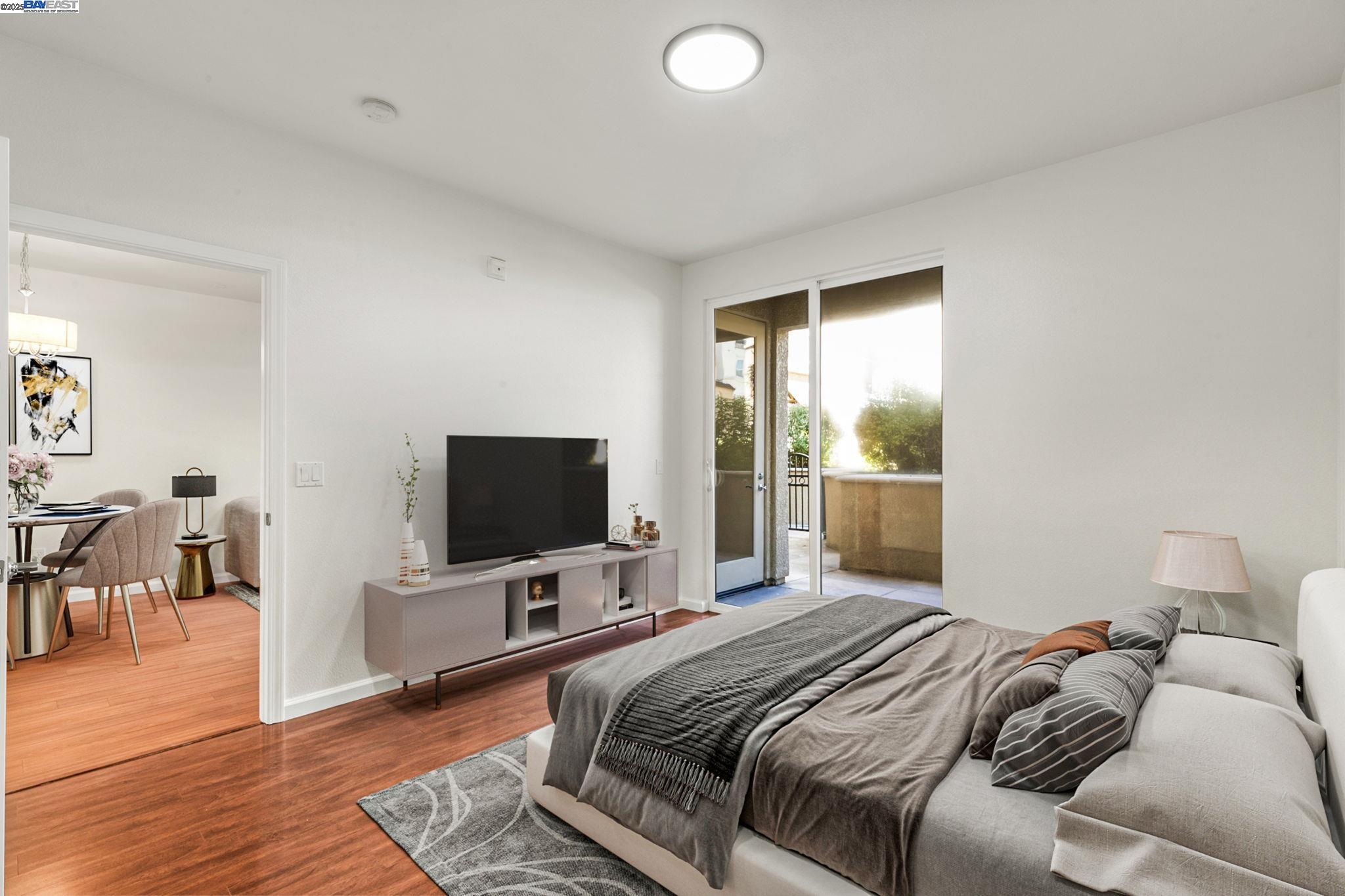 3240 Maguire Way # 103