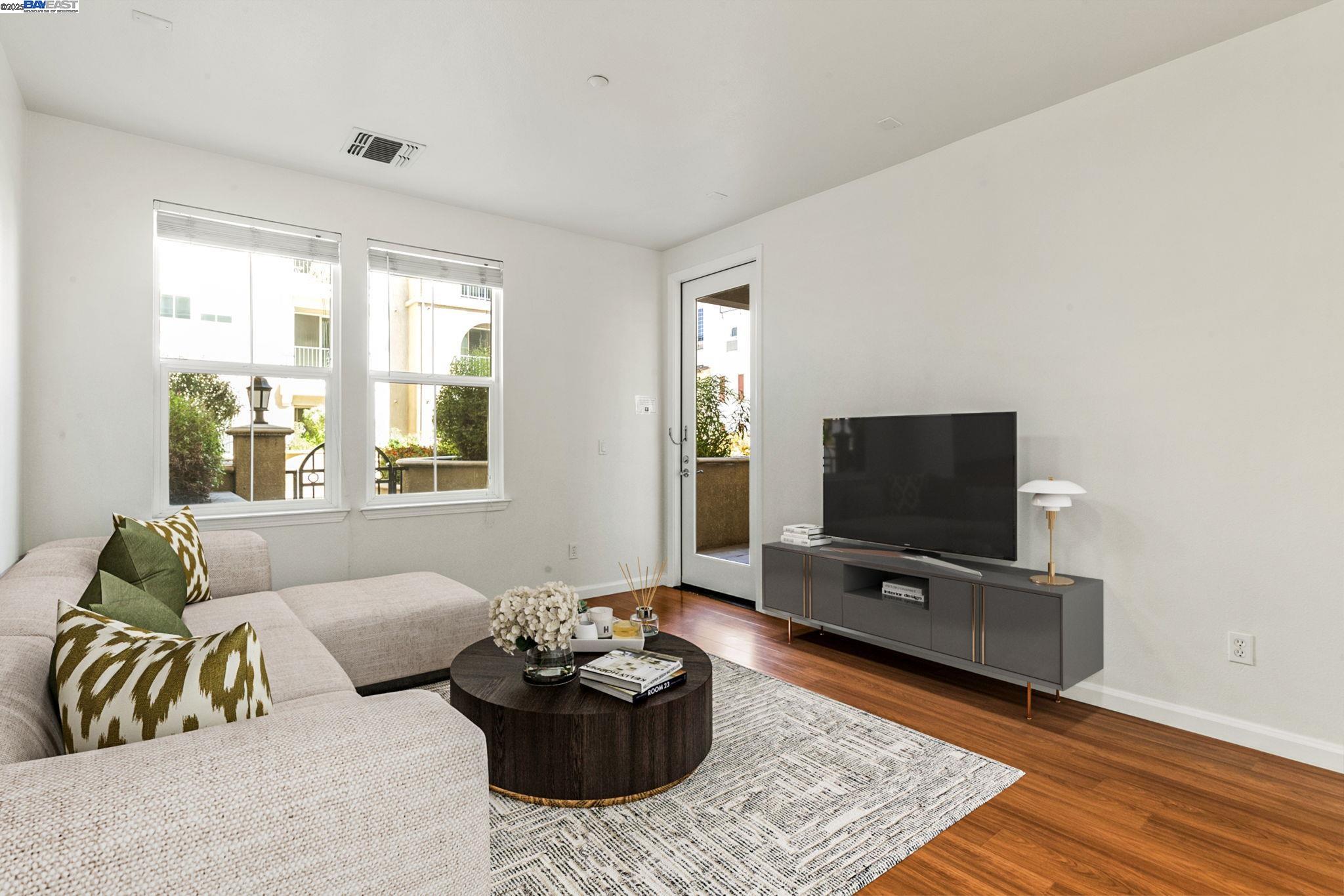 3240 Maguire Way # 103