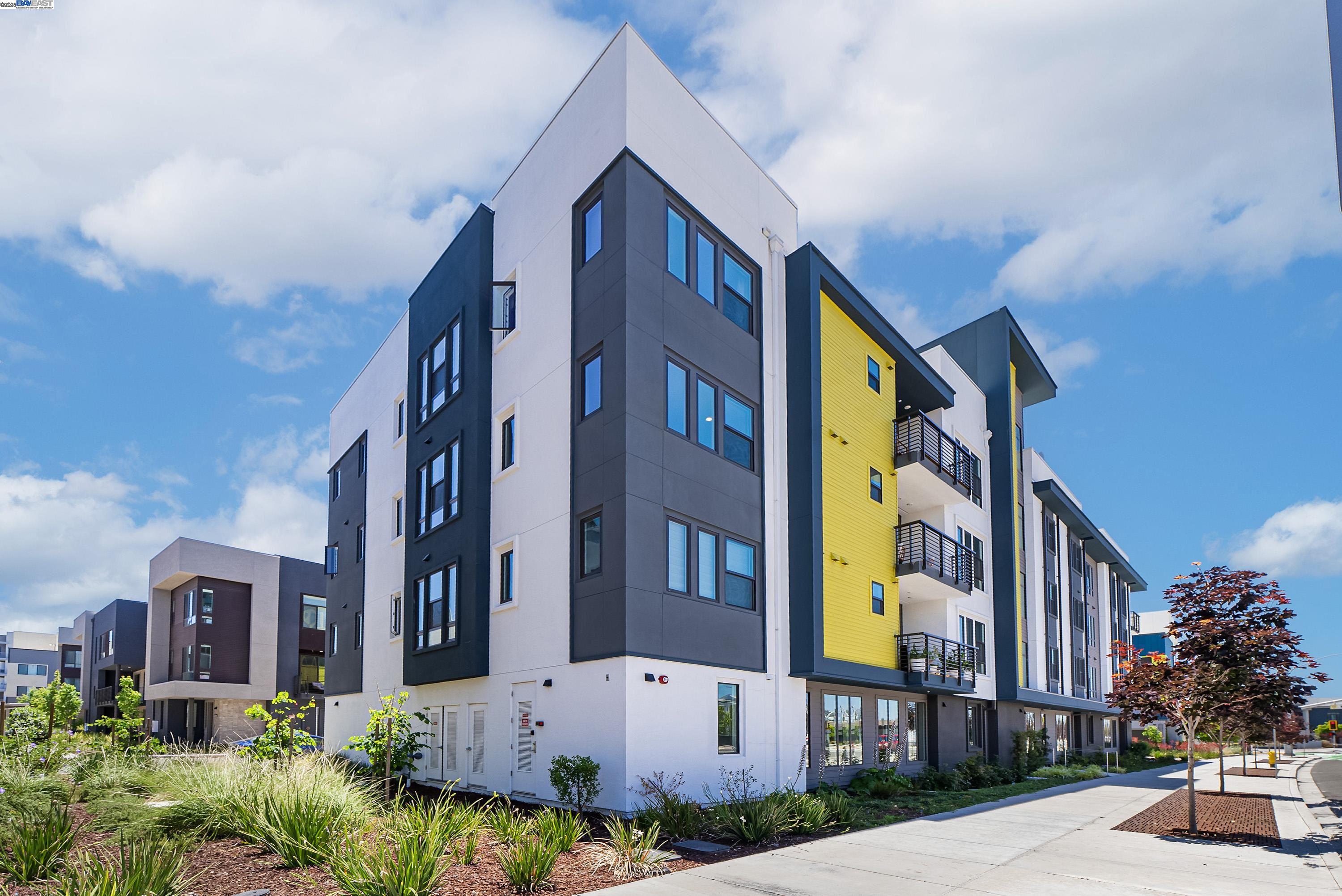 44867 S Grimmer Blvd # 300