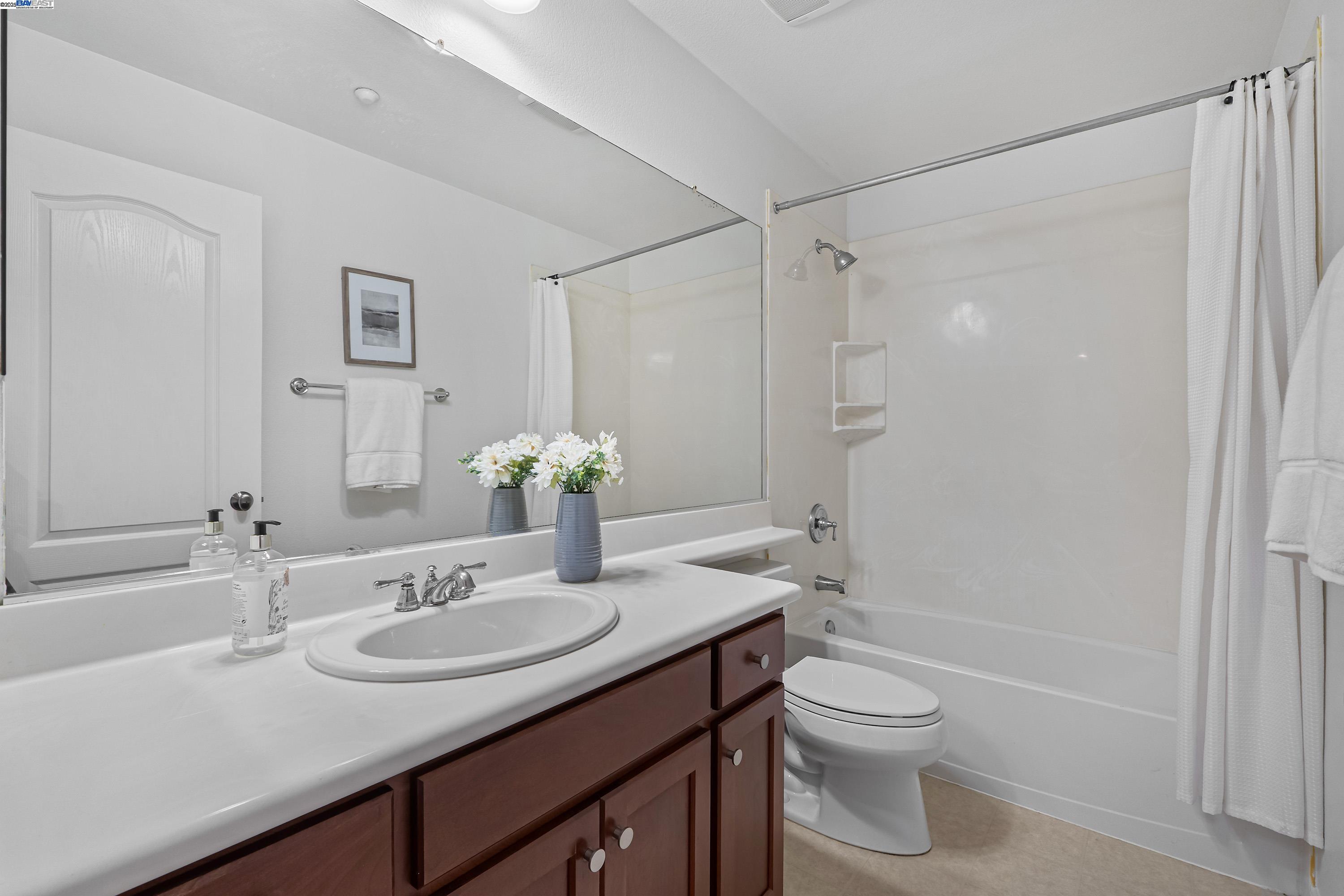 6268 Byron Ln