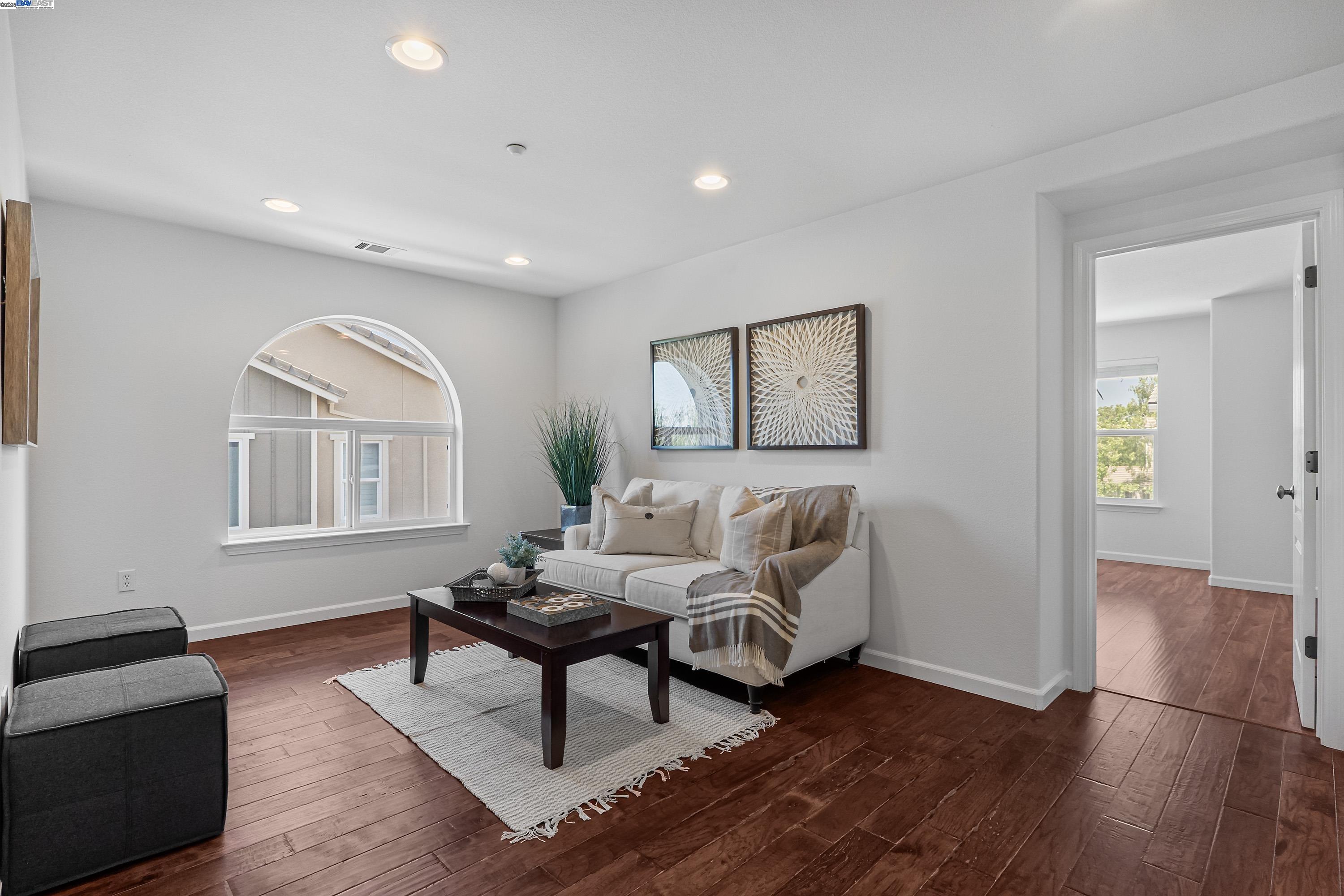 6268 Byron Ln