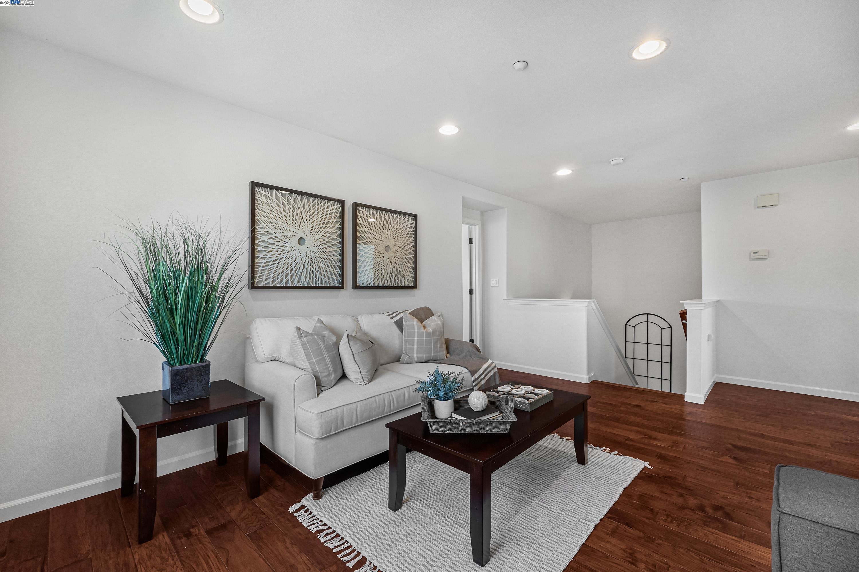 6268 Byron Ln
