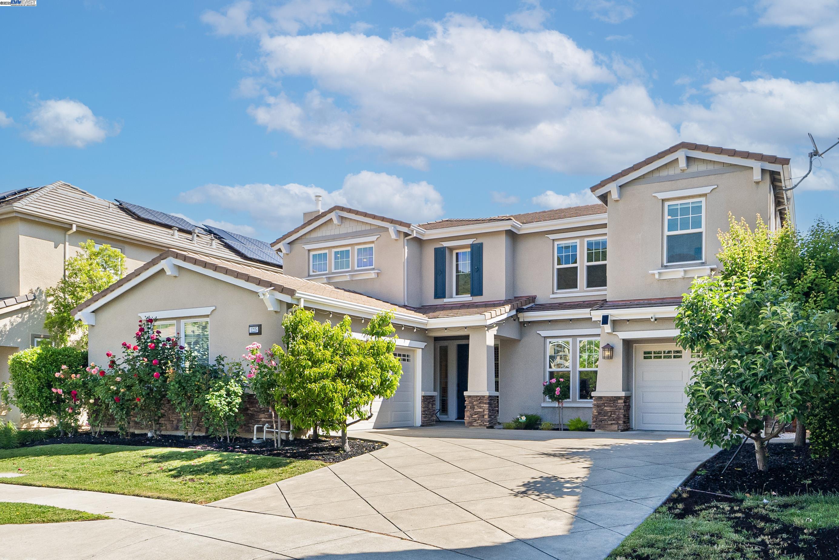 1225 Royal Creek Ct