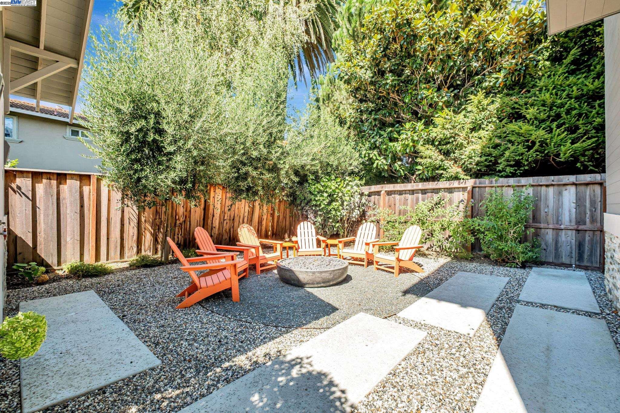 375 Hillview Dr