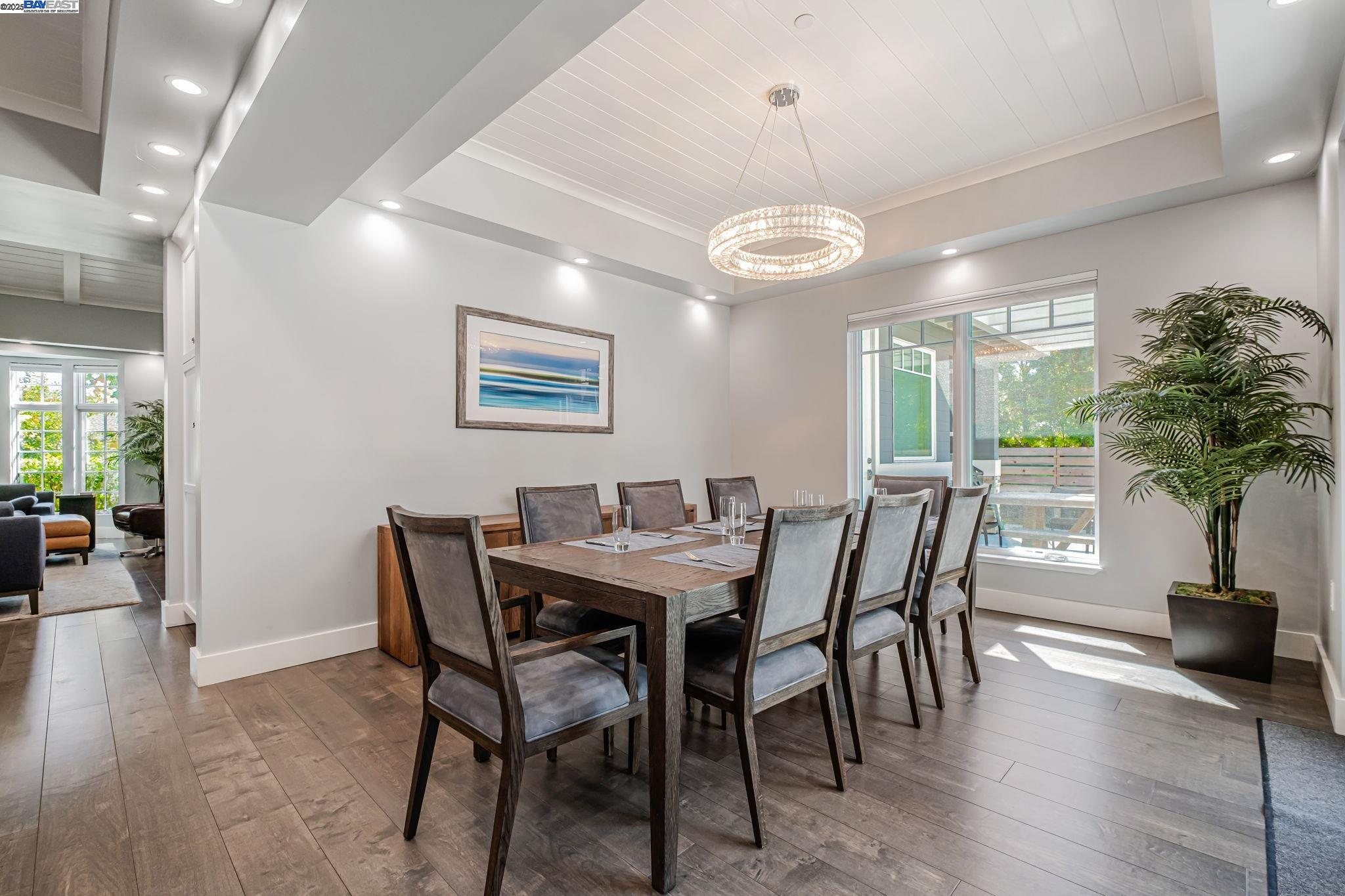 375 Hillview Dr