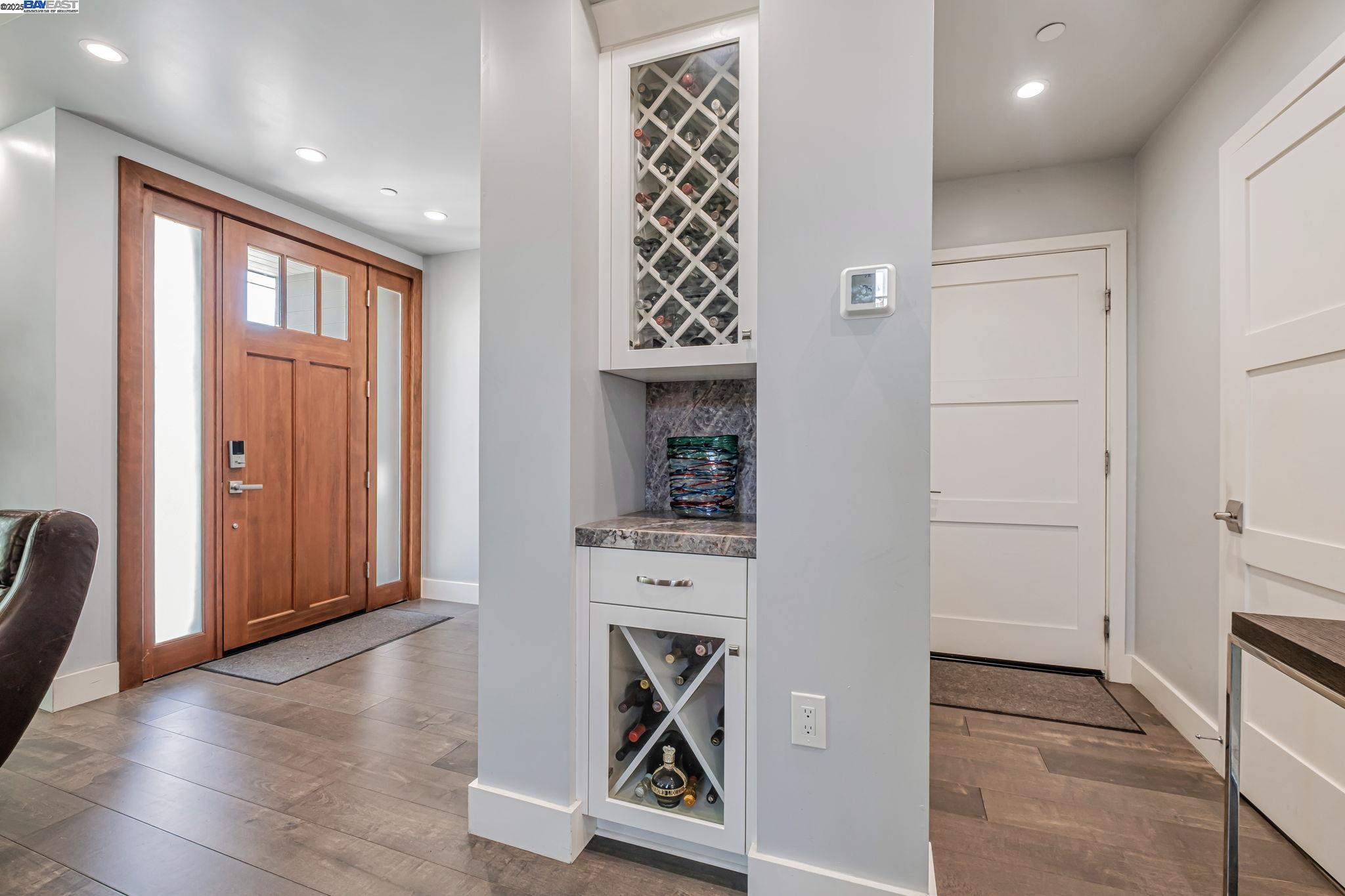 375 Hillview Dr