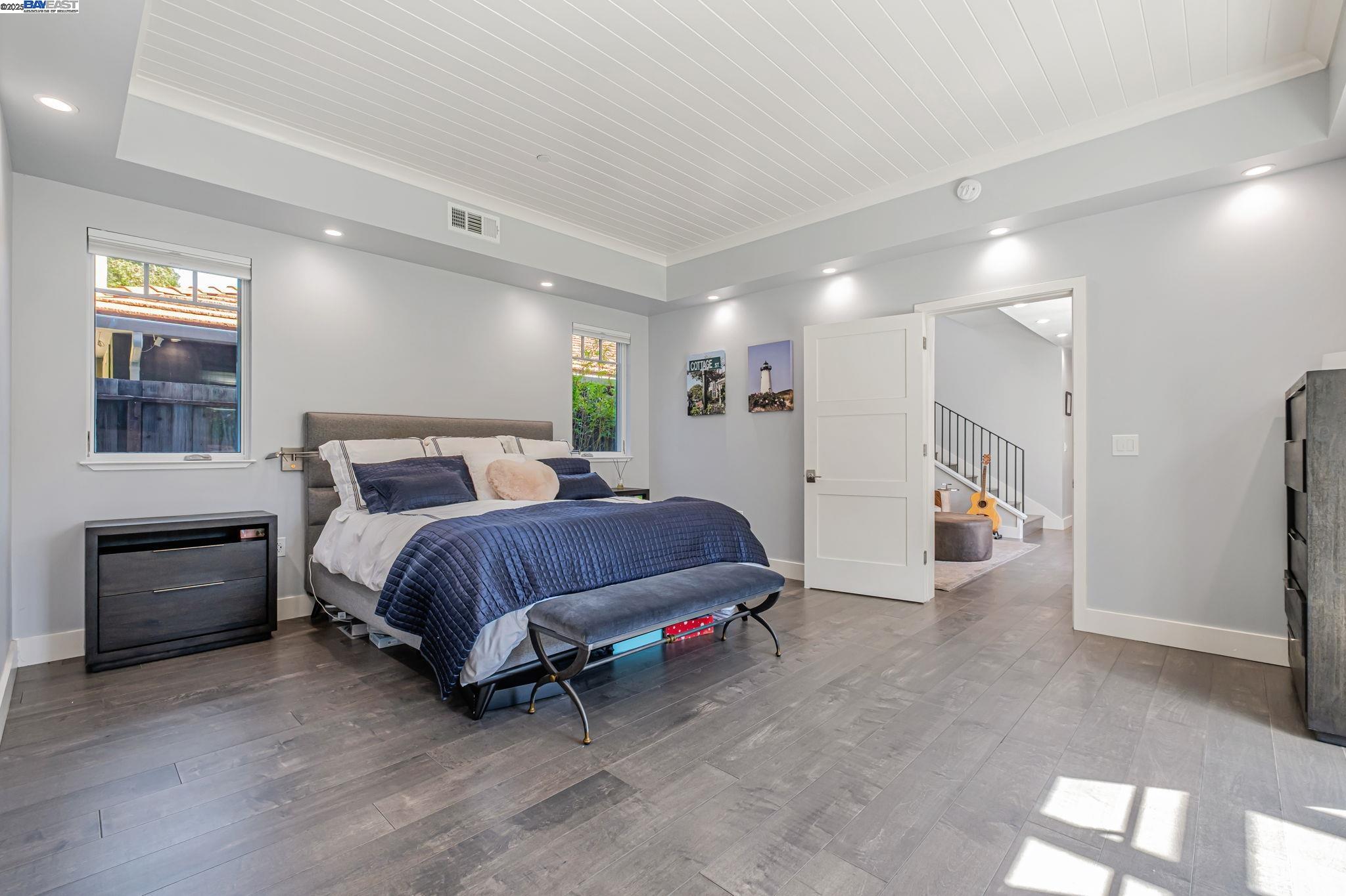 375 Hillview Dr
