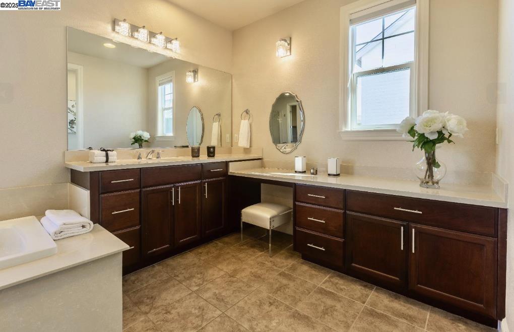 4456 Sunset View Dr