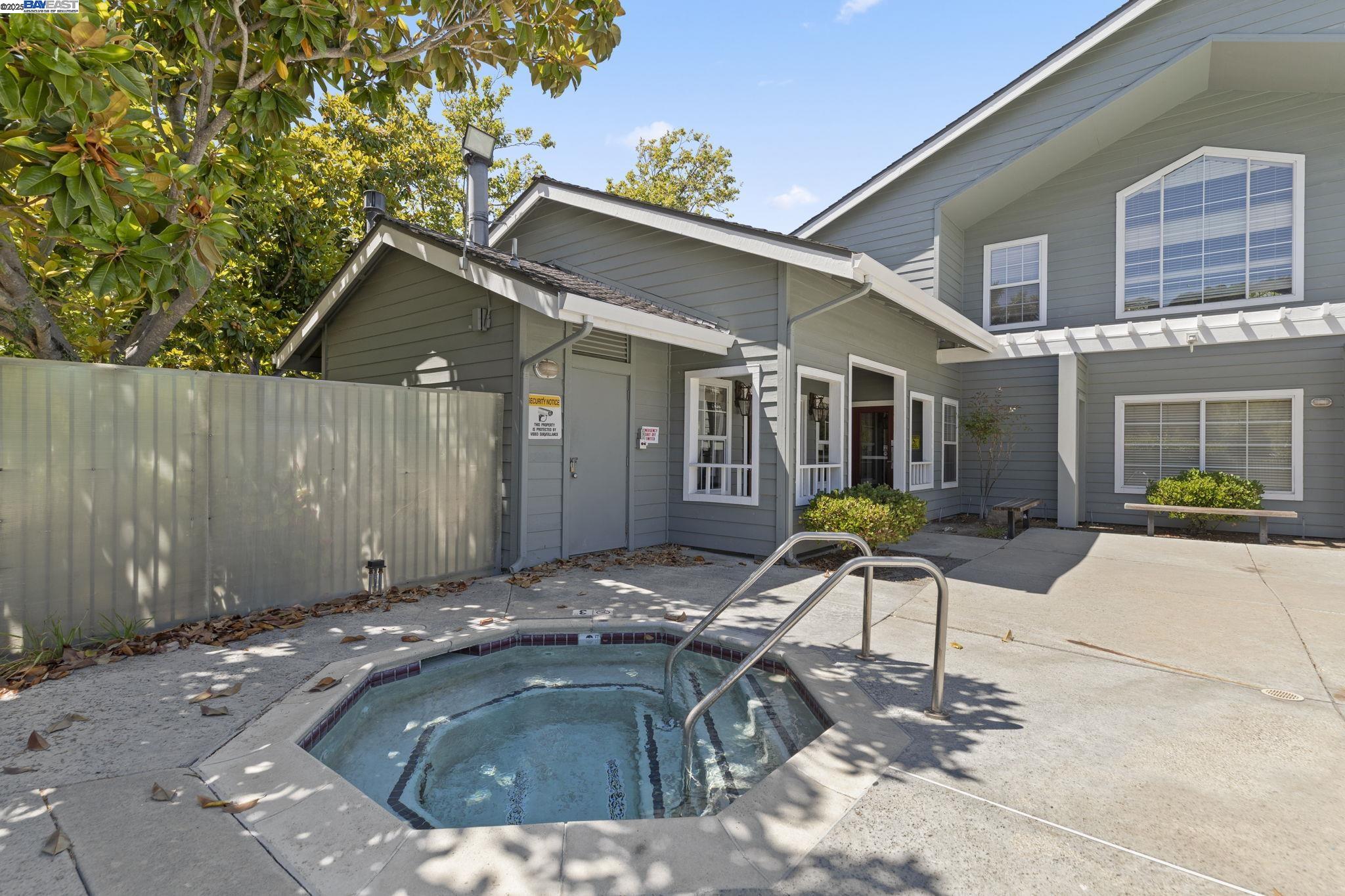 7710 Canyon Meadow Cir # D