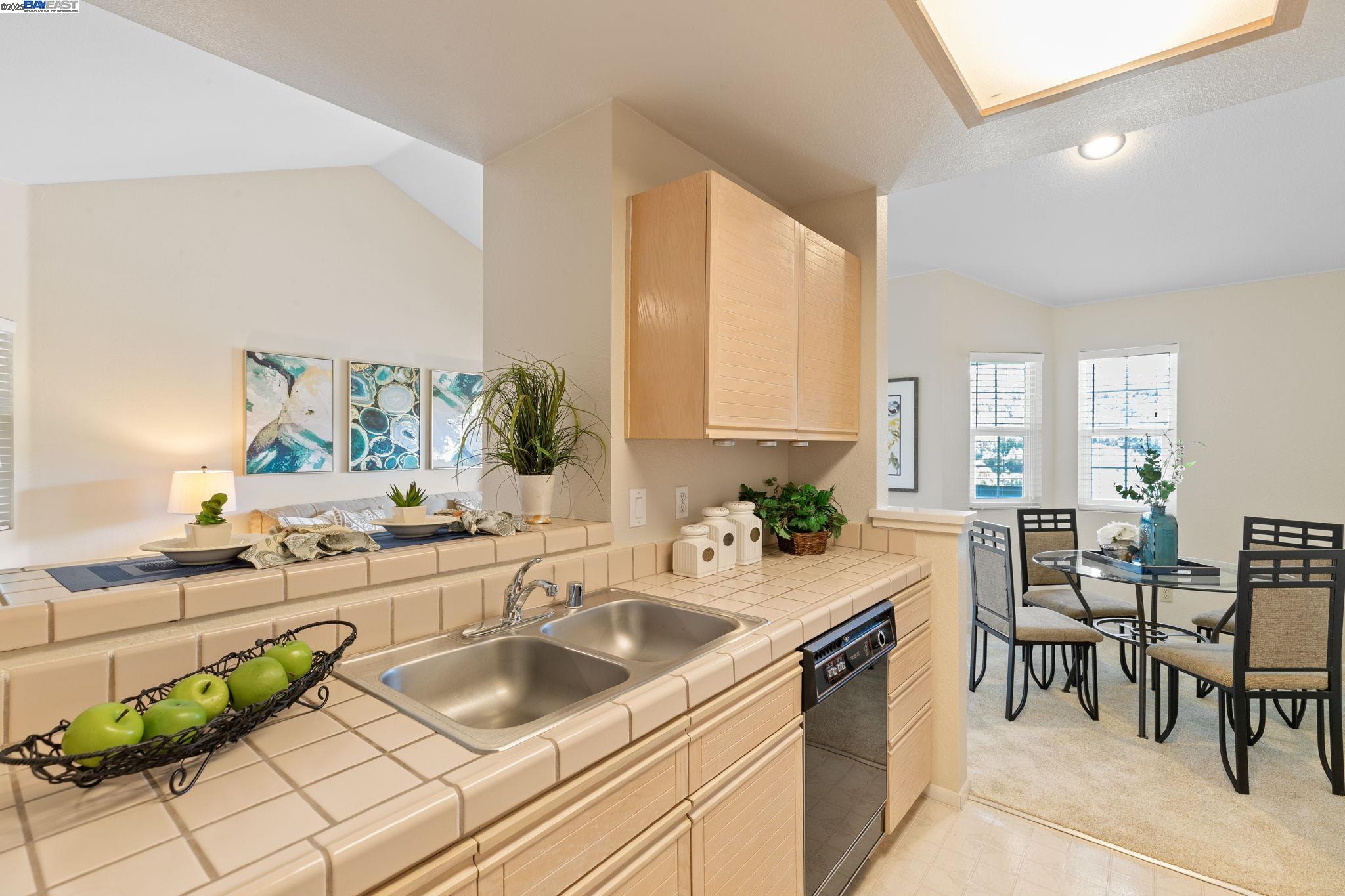 7710 Canyon Meadow Cir # D