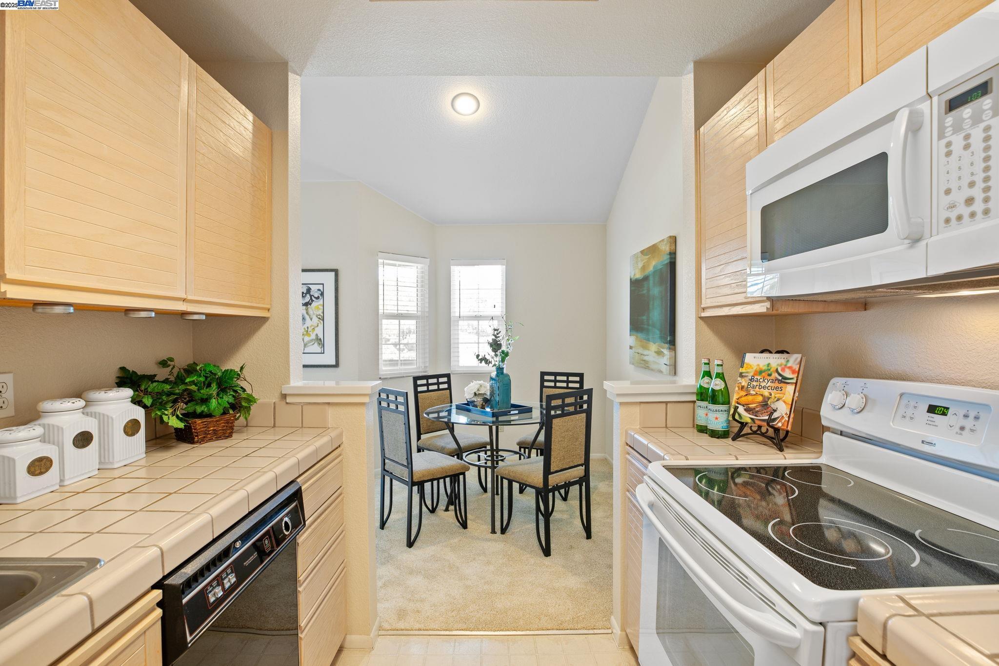 7710 Canyon Meadow Cir # D