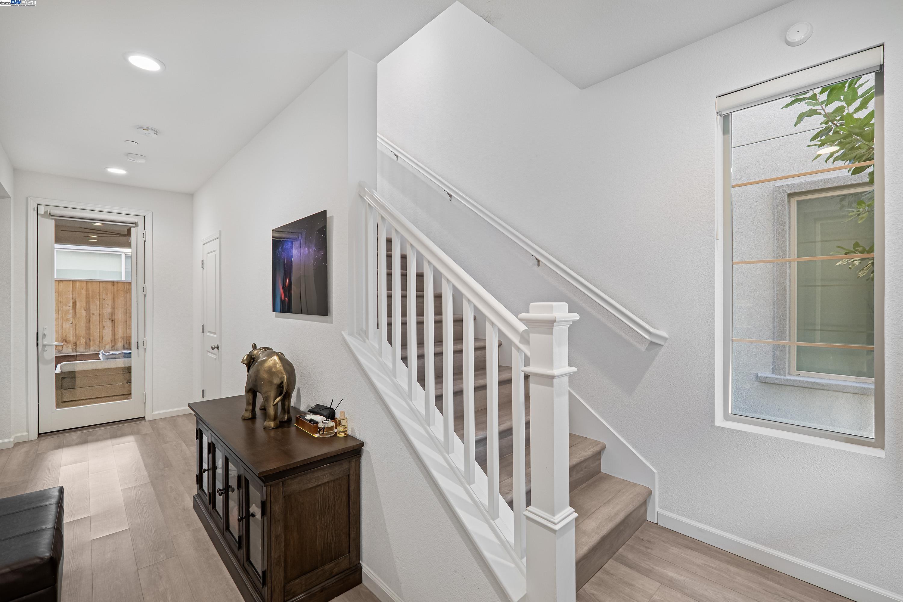 6013 Basaltina Pl