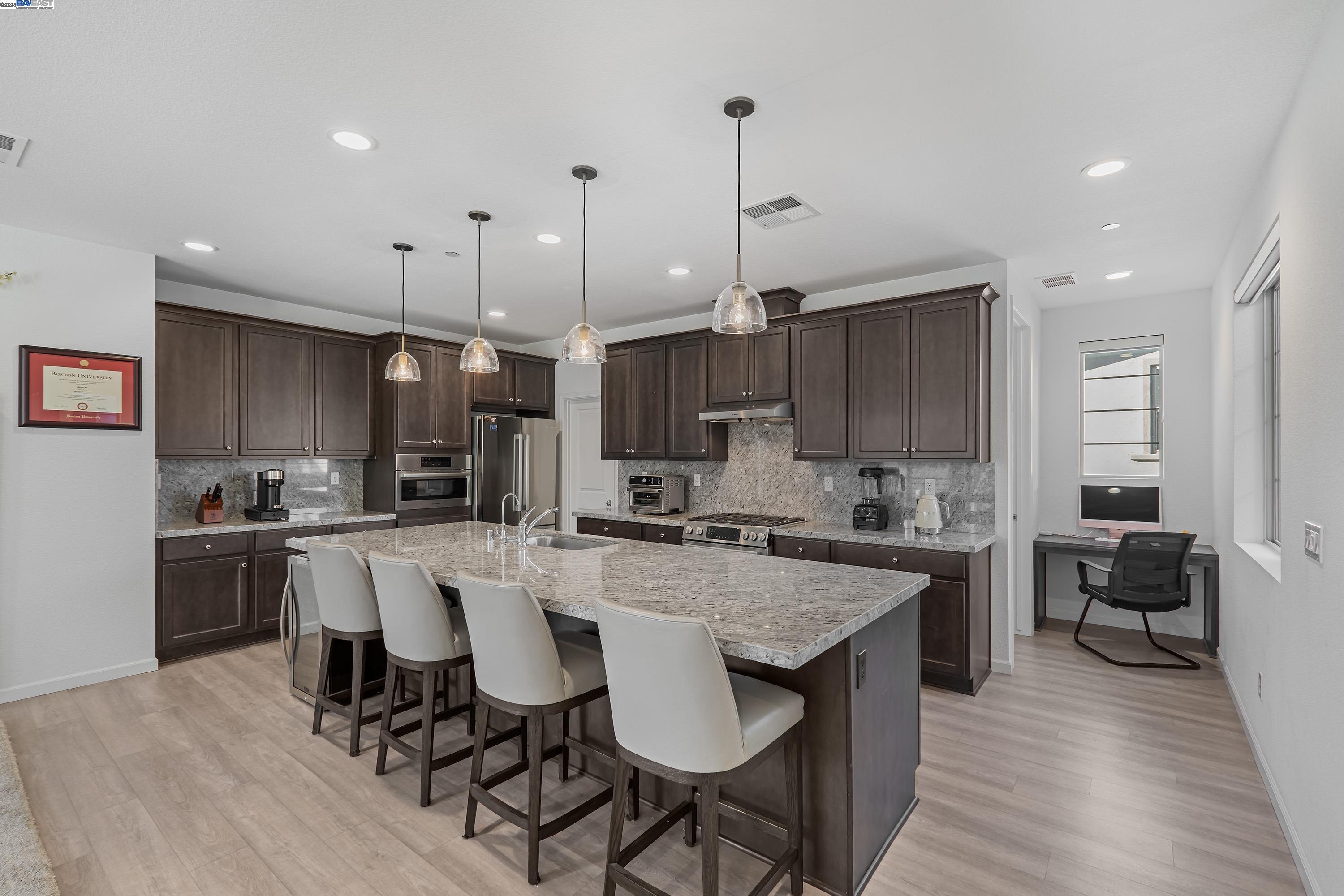 6013 Basaltina Pl