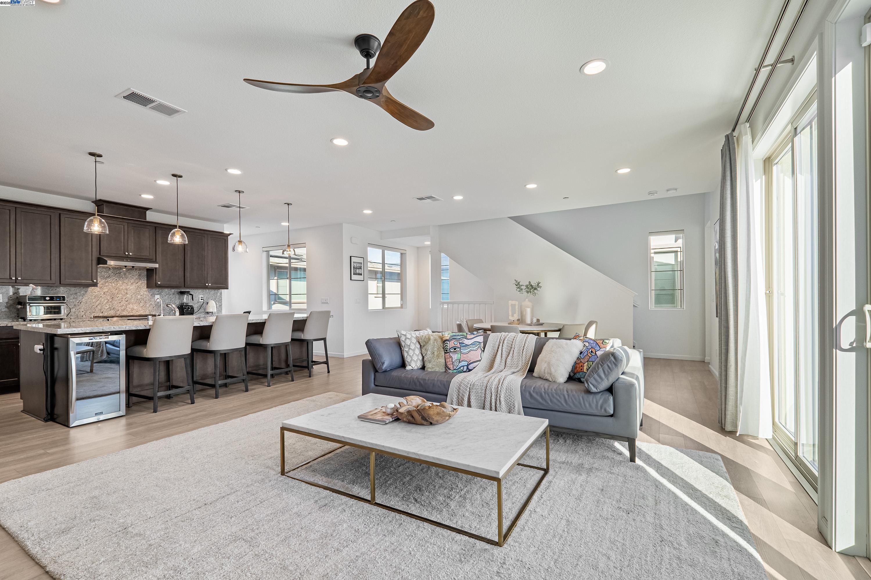 6013 Basaltina Pl