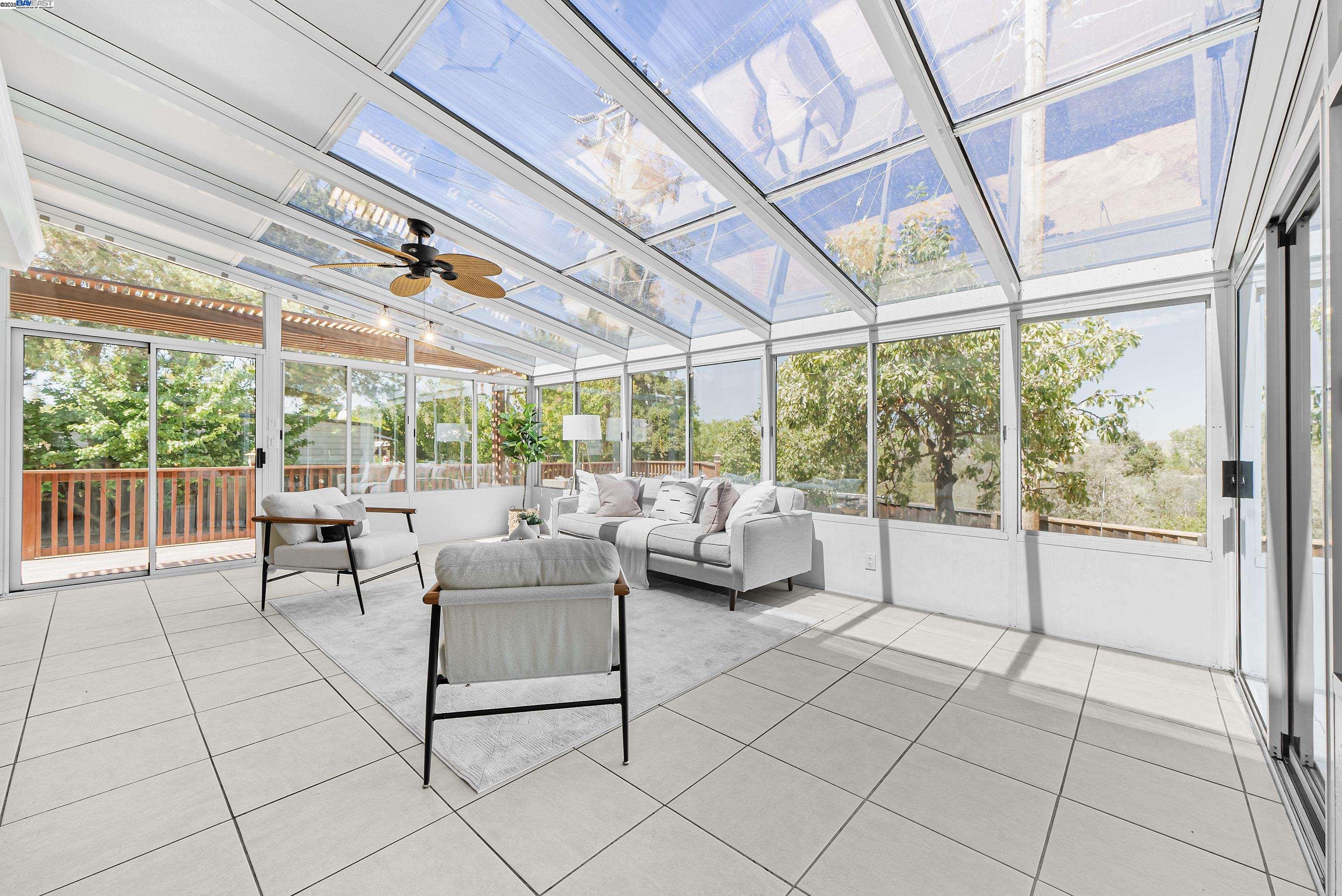 462 Tioga Ct
