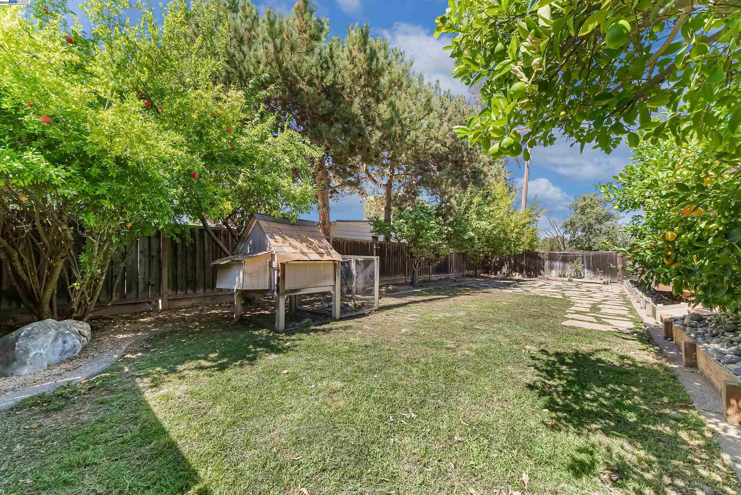 462 Tioga Ct