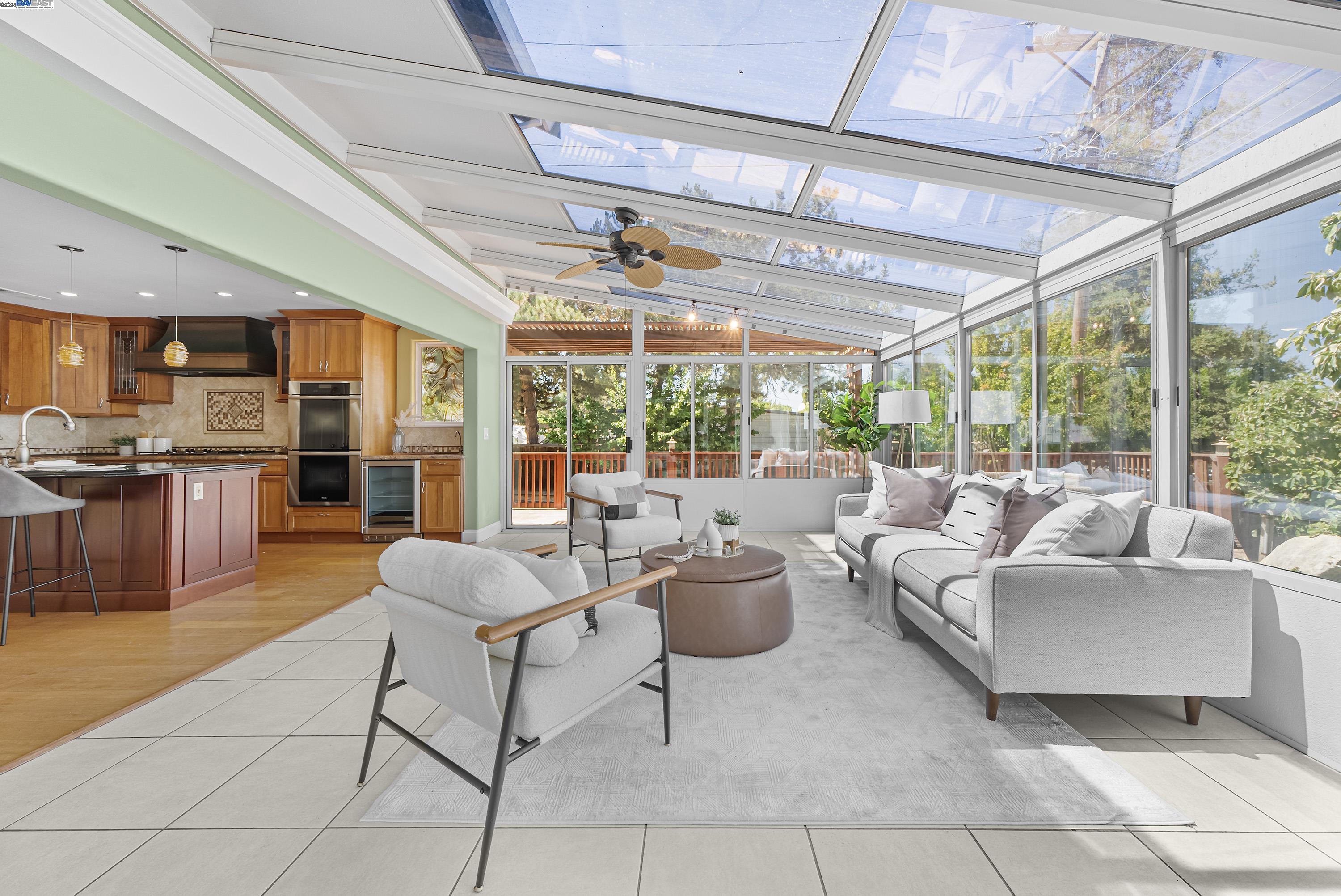 462 Tioga Ct