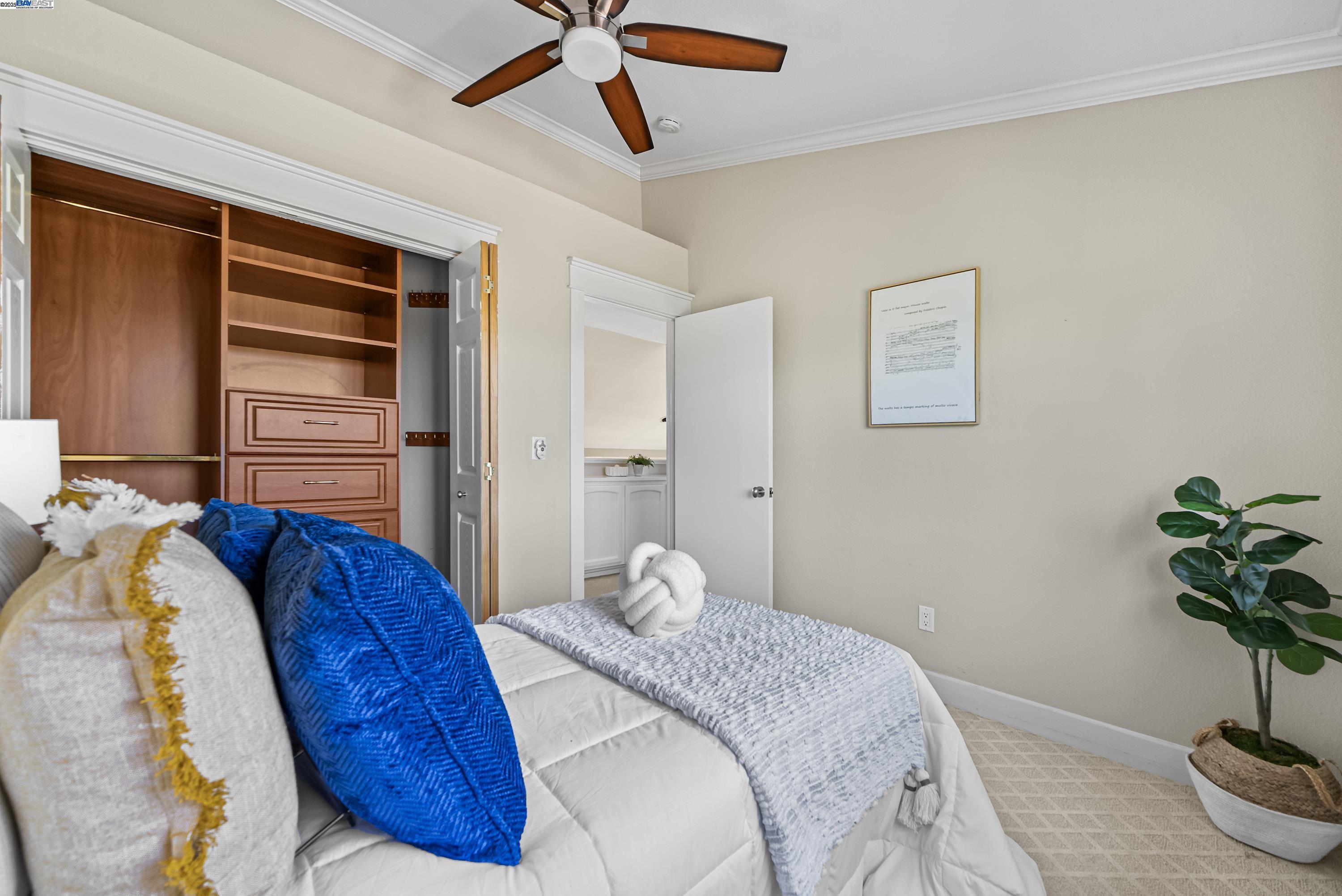 462 Tioga Ct