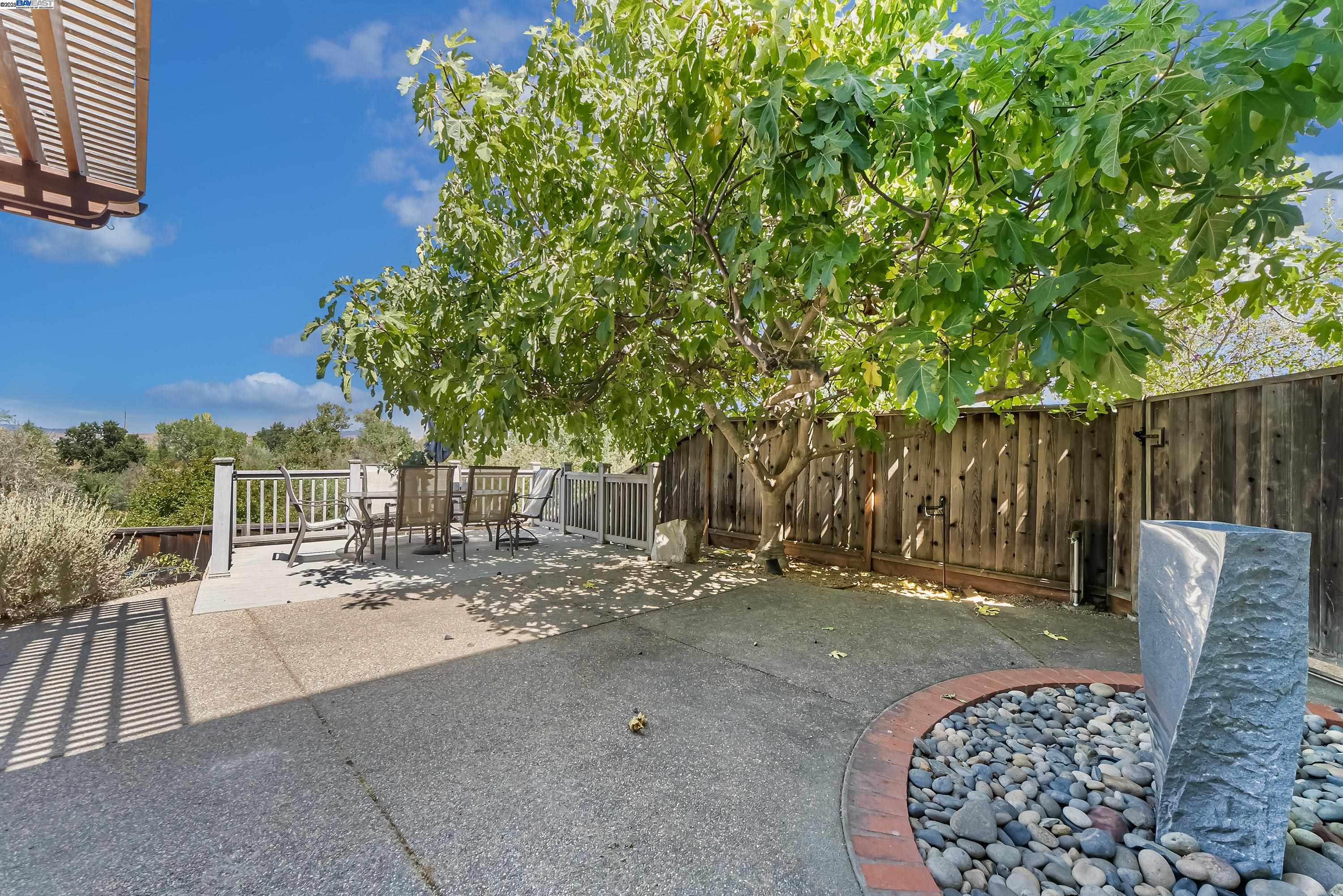 462 Tioga Ct