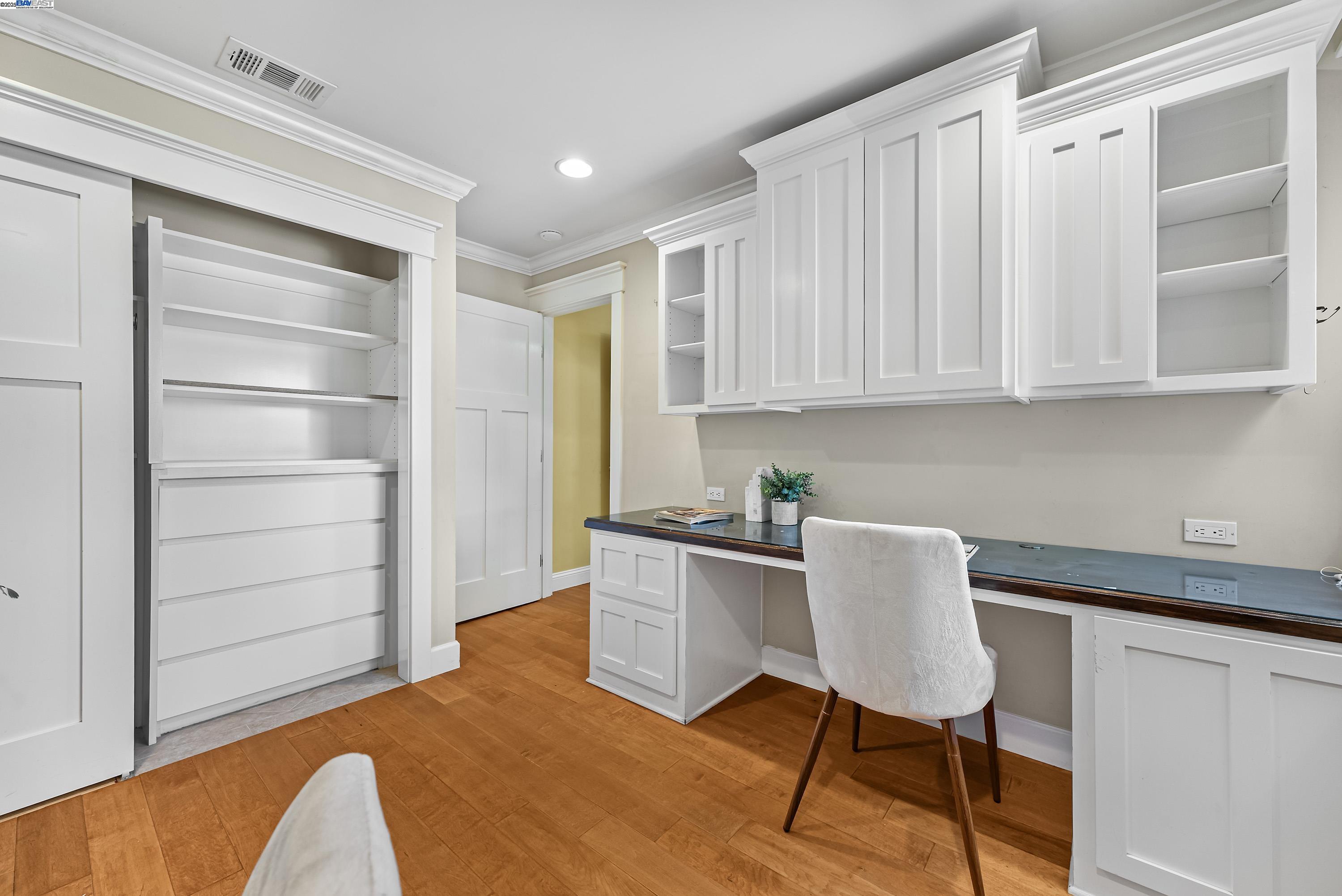 462 Tioga Ct