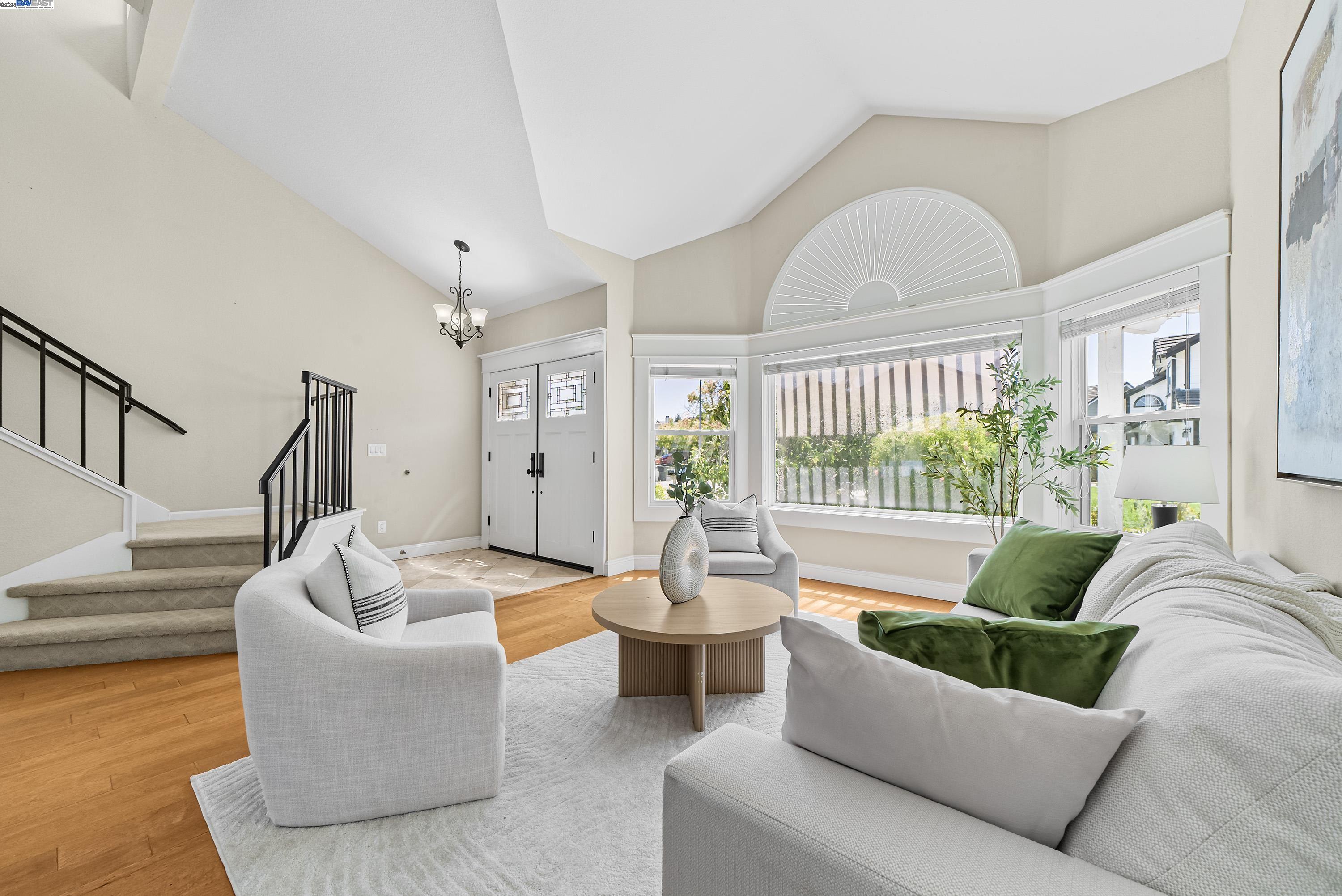 462 Tioga Ct