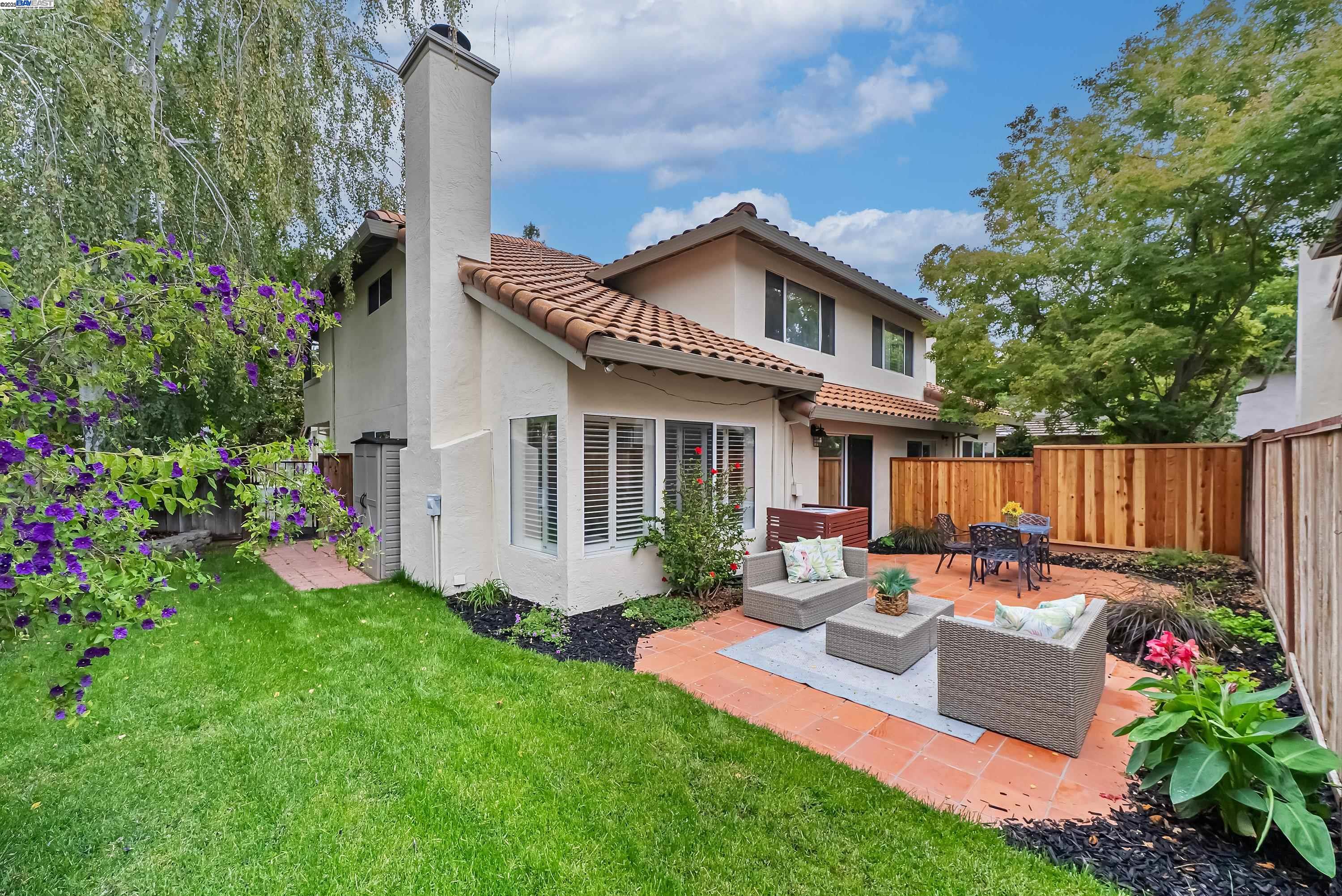 1585 Poppybank Ct, Pleasanton