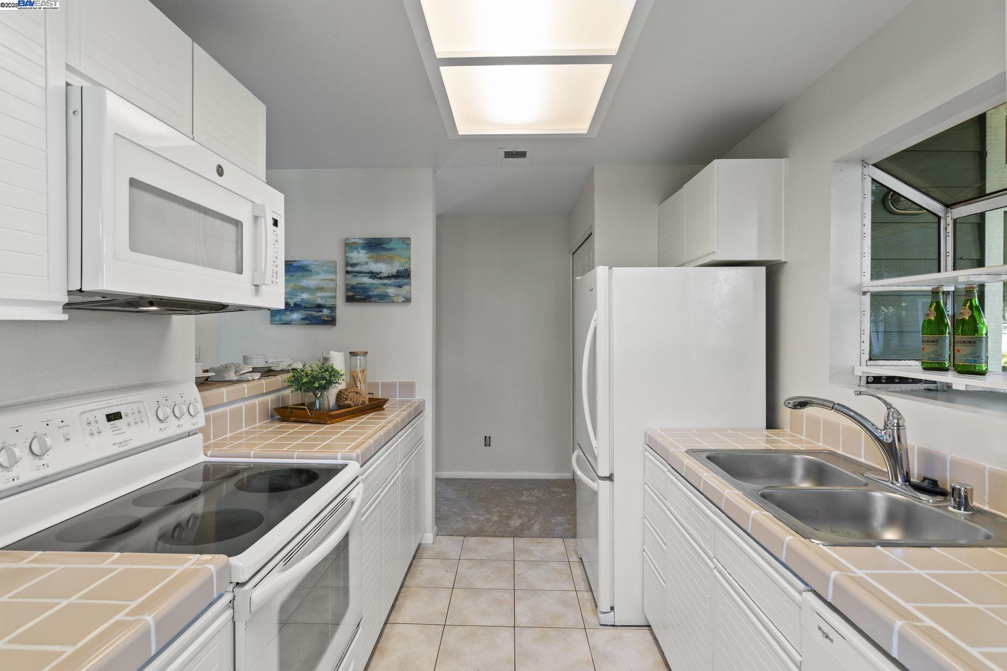 8060 Mountain View Dr # A