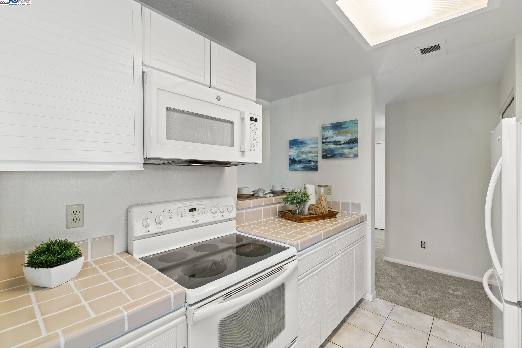 8060 Mountain View Dr # A