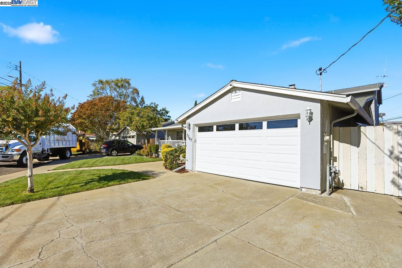 7767 Burnham Way