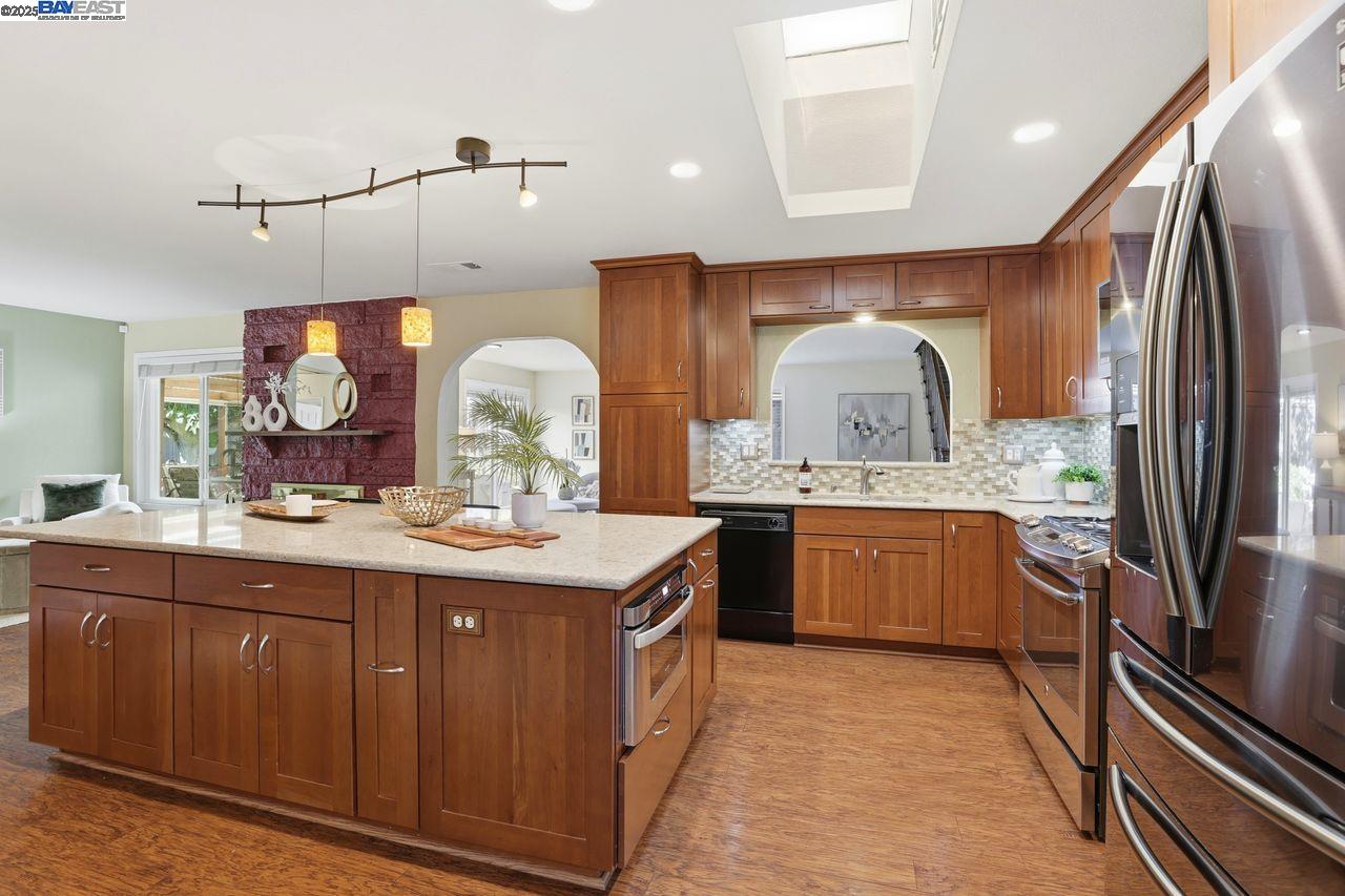 7767 Burnham Way