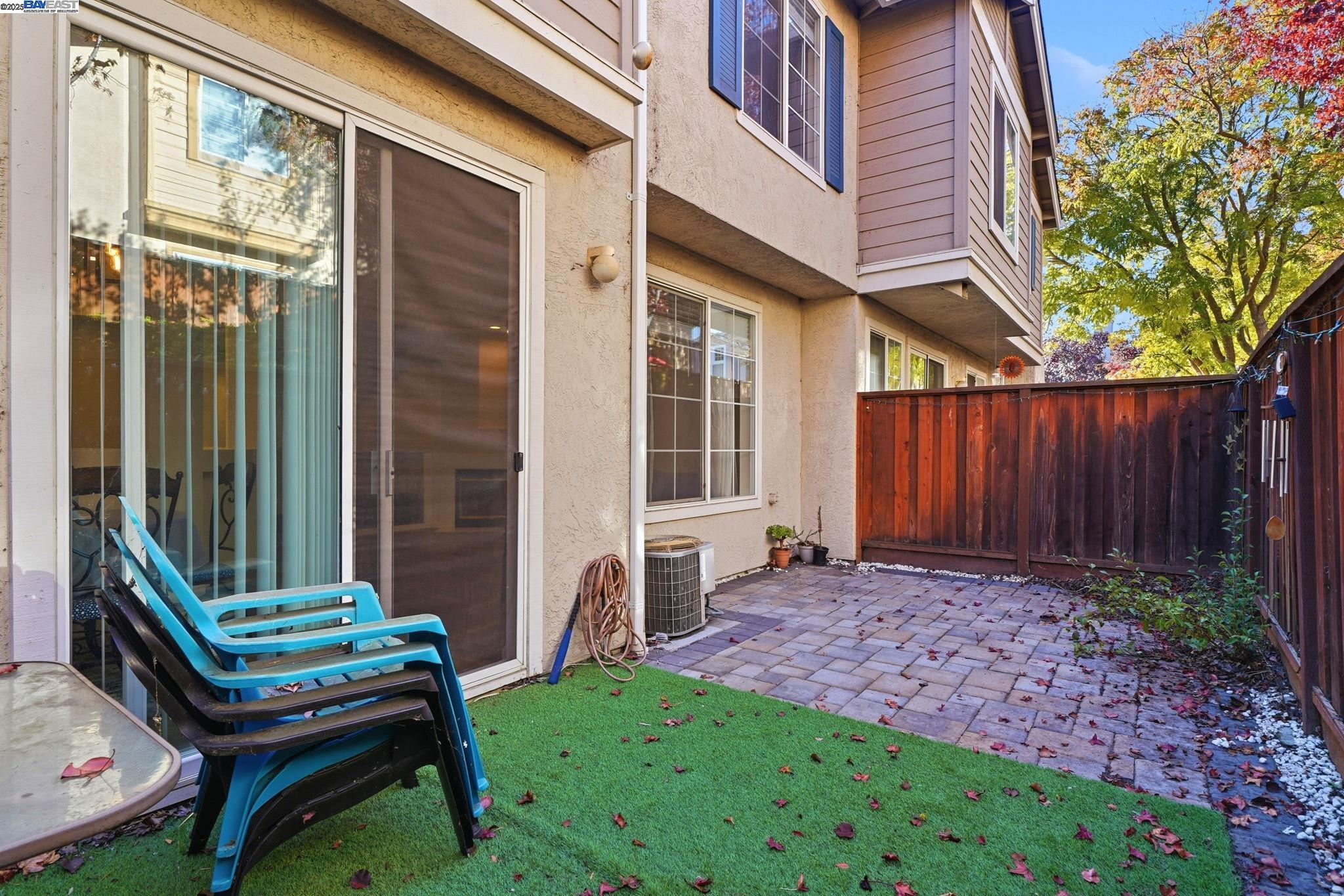 10856 Glengarry Lane