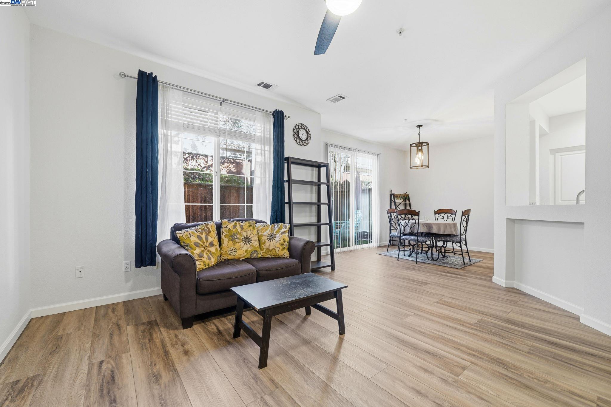 10856 Glengarry Lane