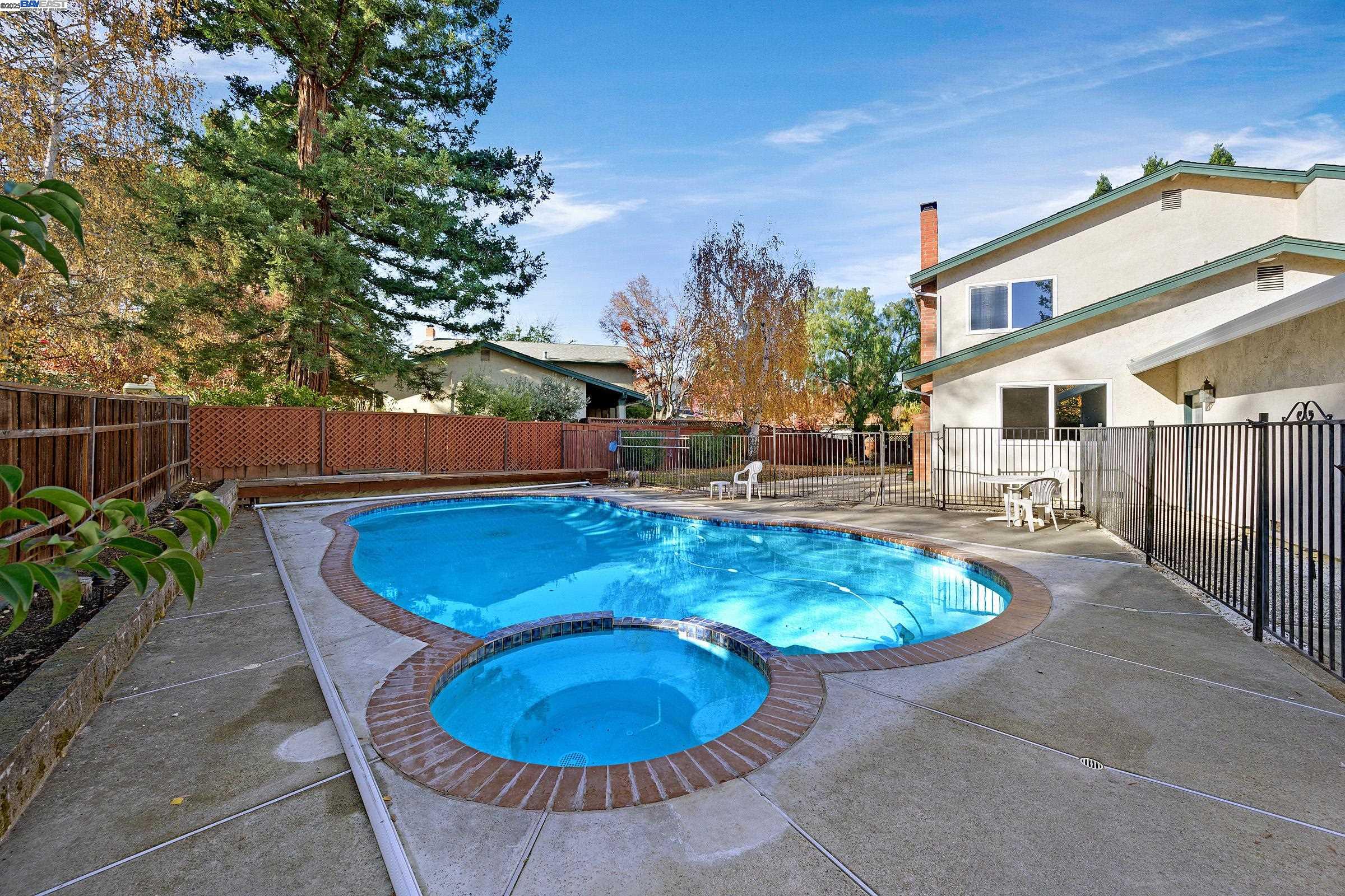 359 Cardona Cir