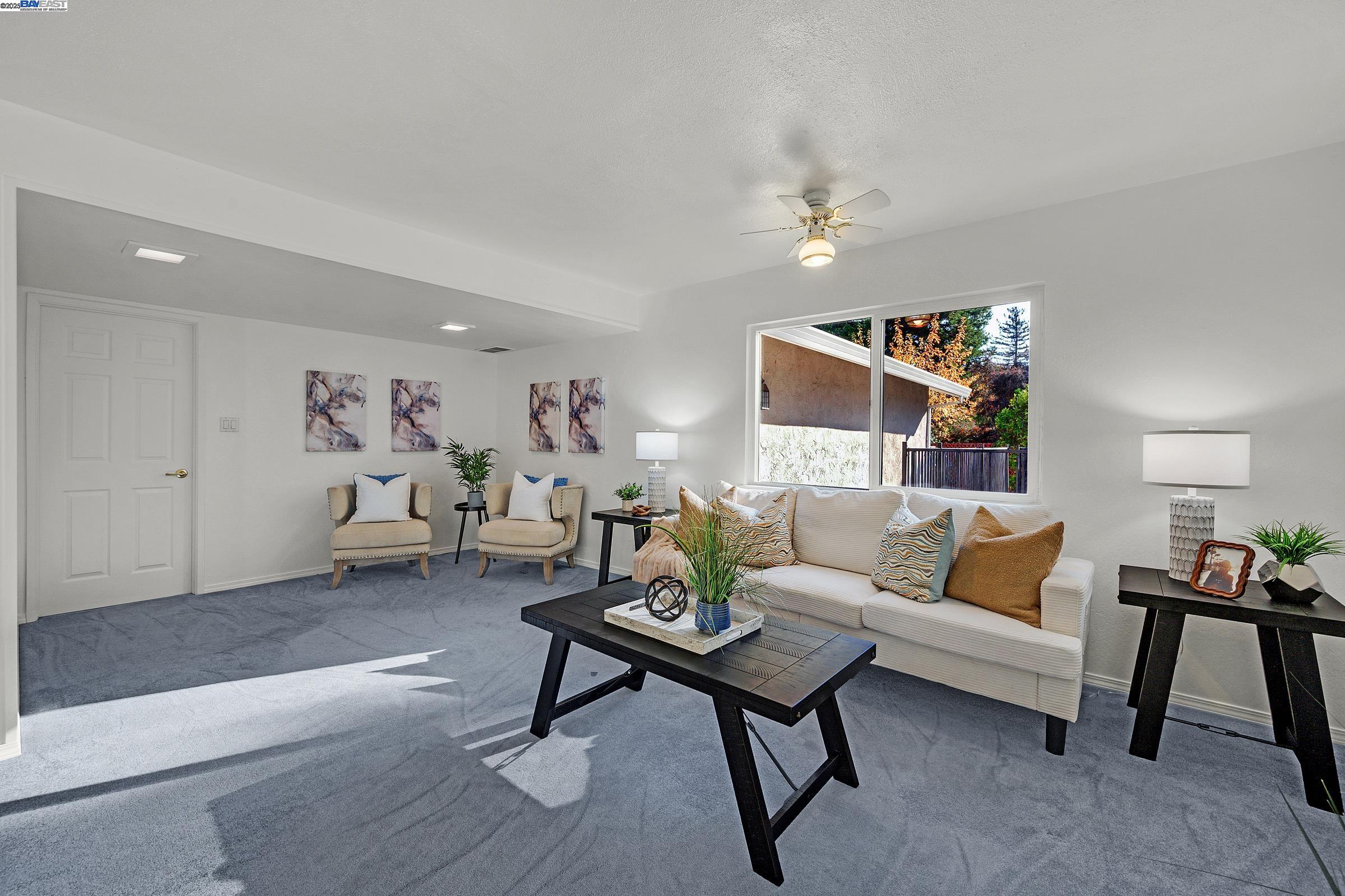 359 Cardona Cir