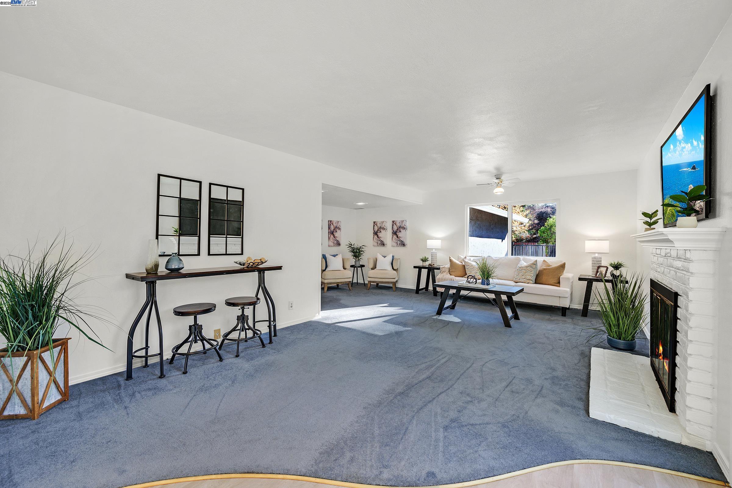 359 Cardona Cir