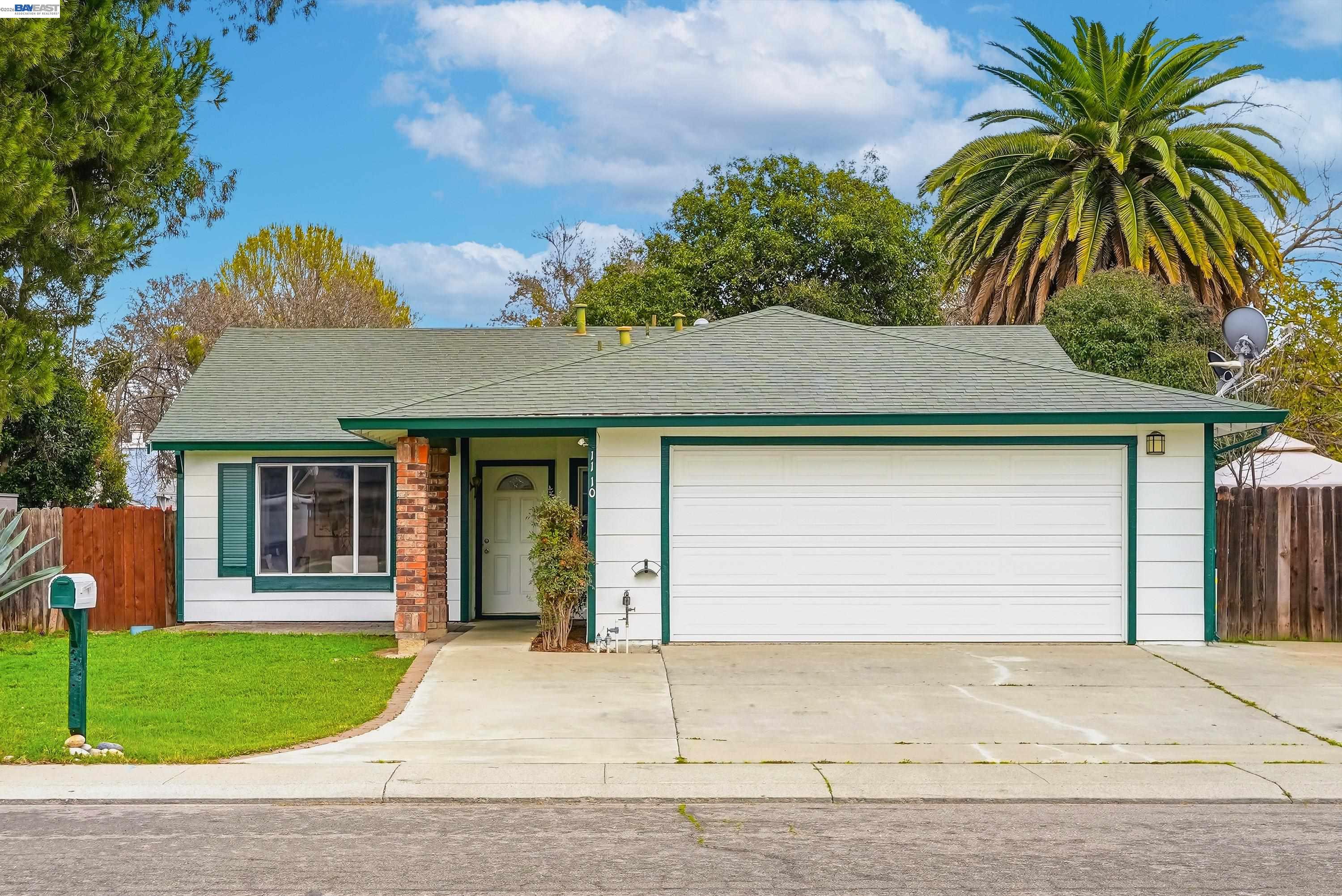 1110 Amaretto Dr