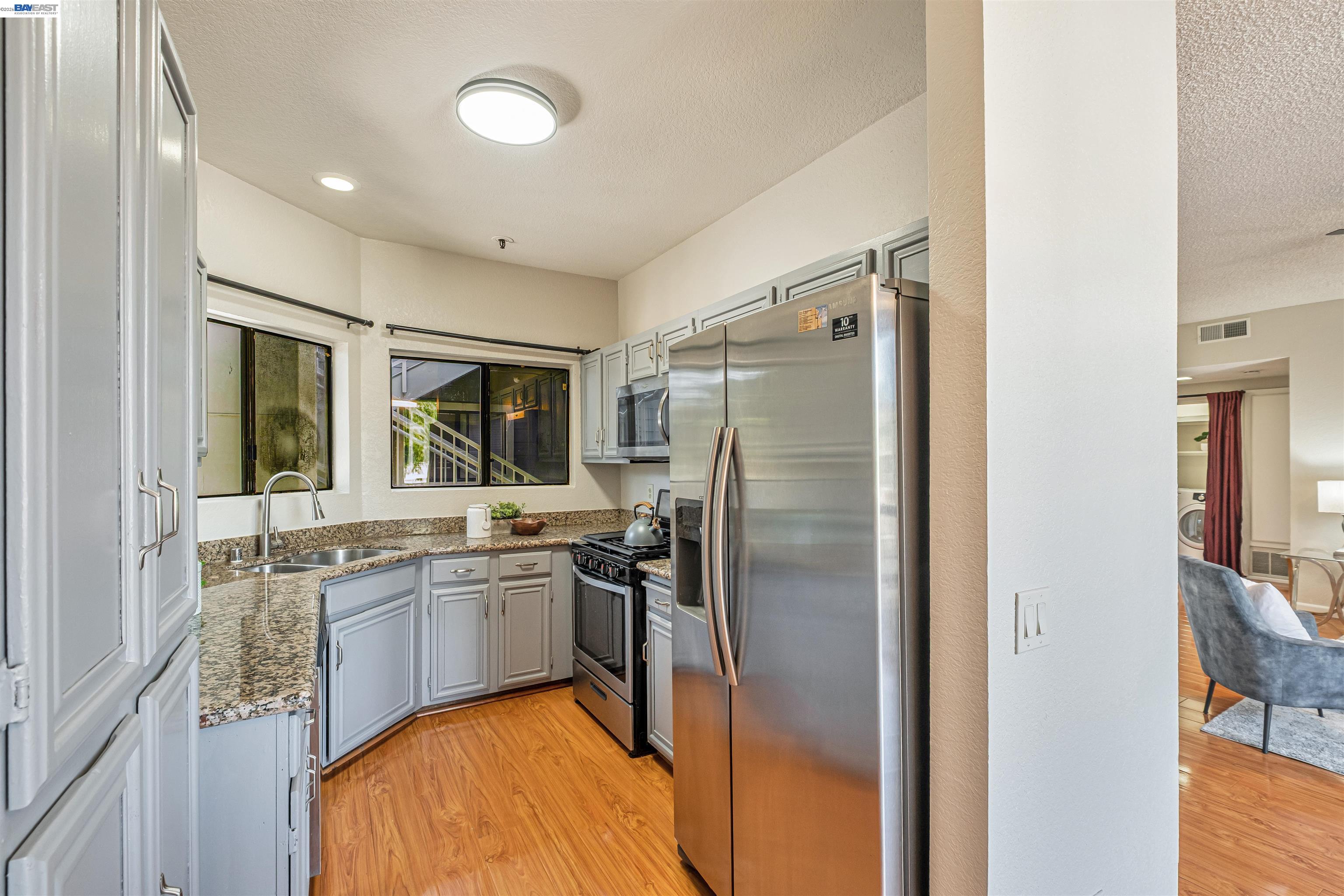3402 Pinewood Ter # 211
