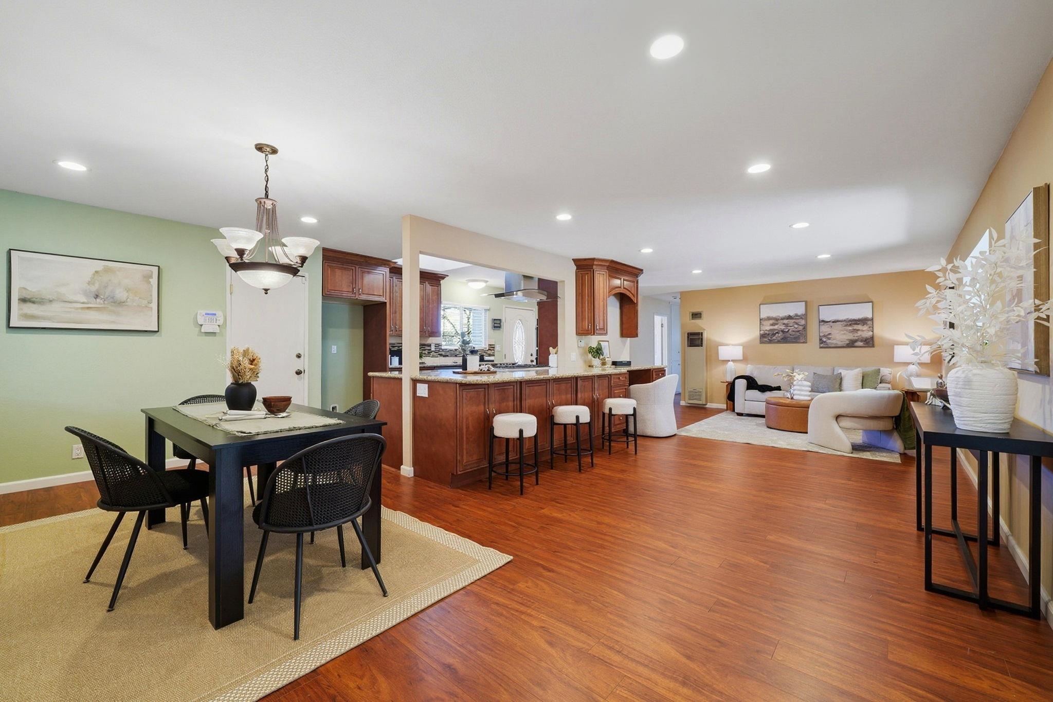 7712 Canterbury Lane