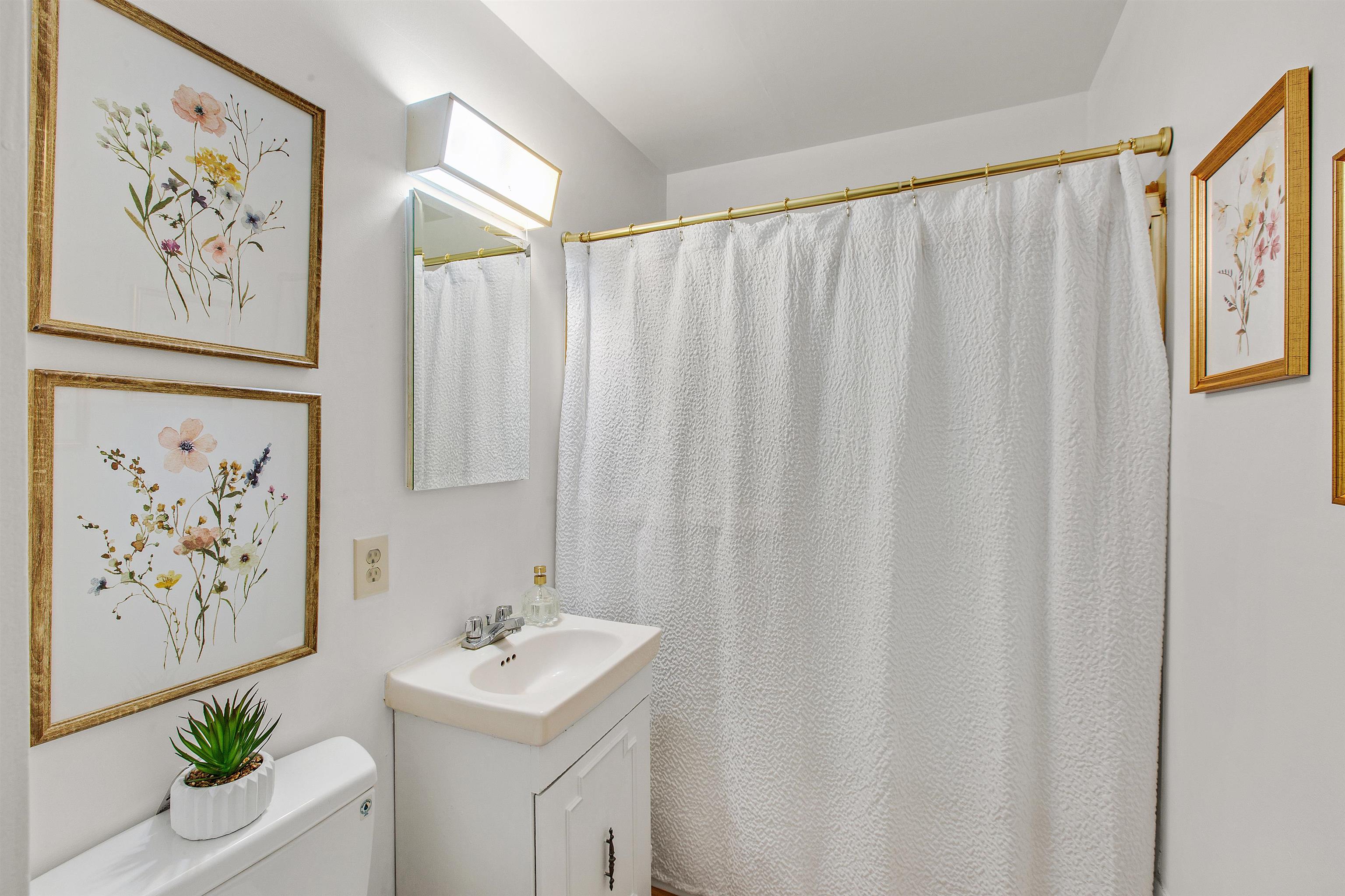 1540 Ofarrell St # 1