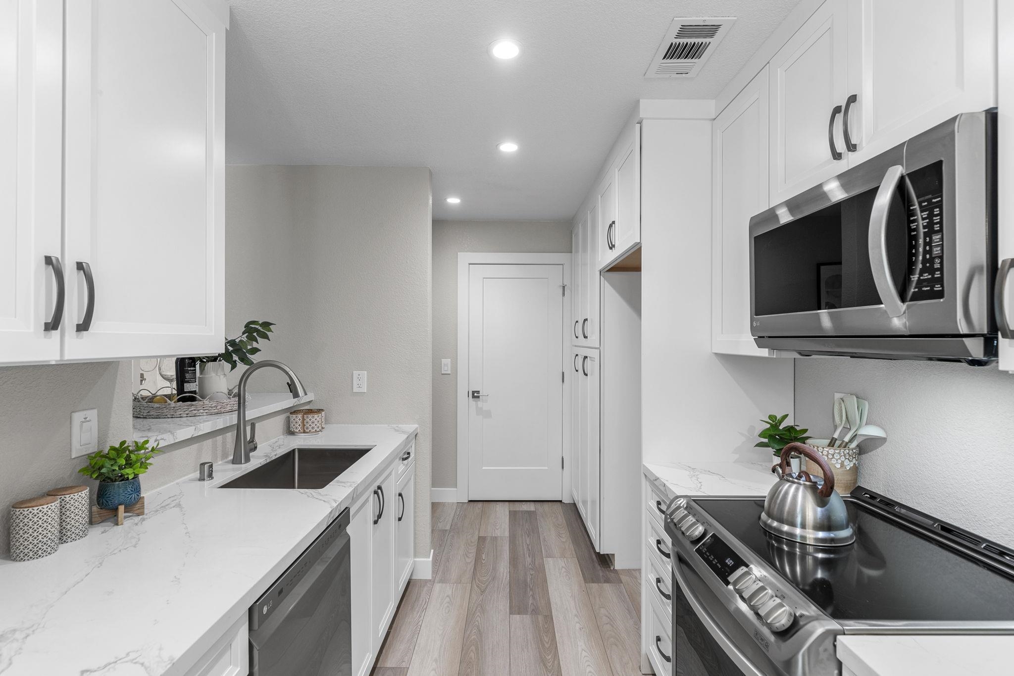 8170 Mountain View Dr # F