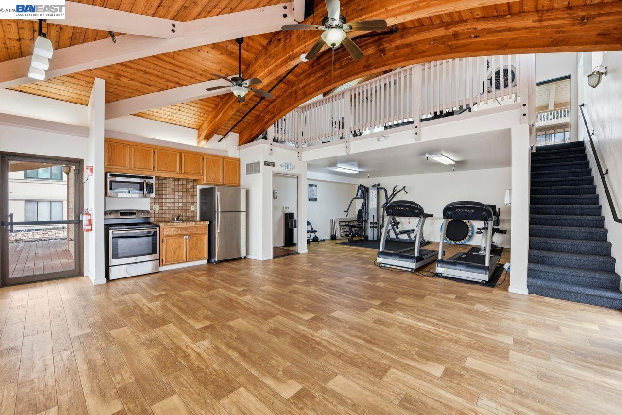 1400 Carpentier St # 315