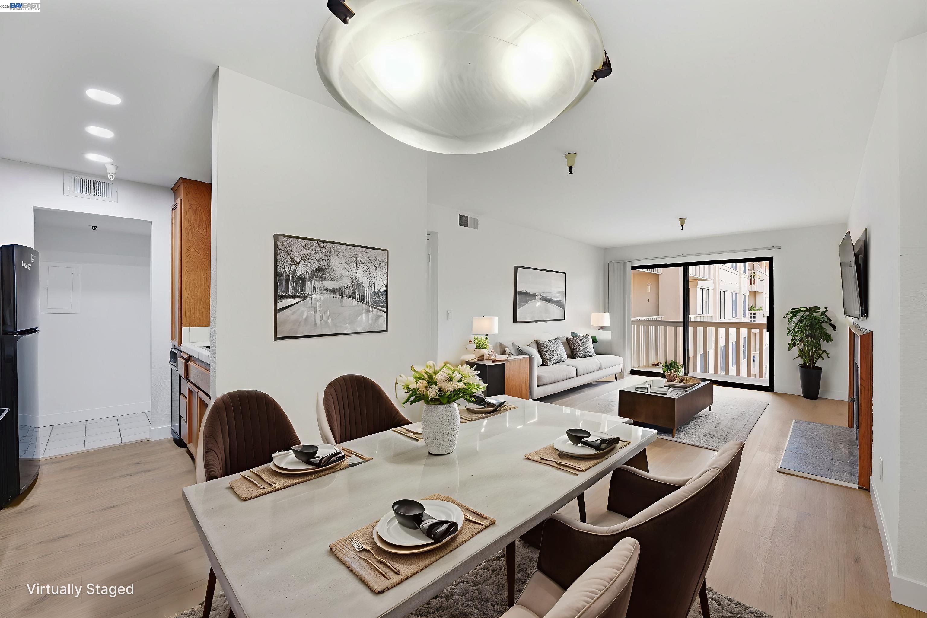 1400 Carpentier St # 315