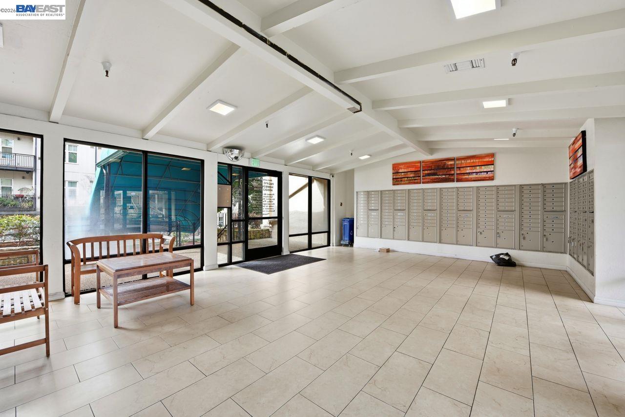 1400 Carpentier St # 315