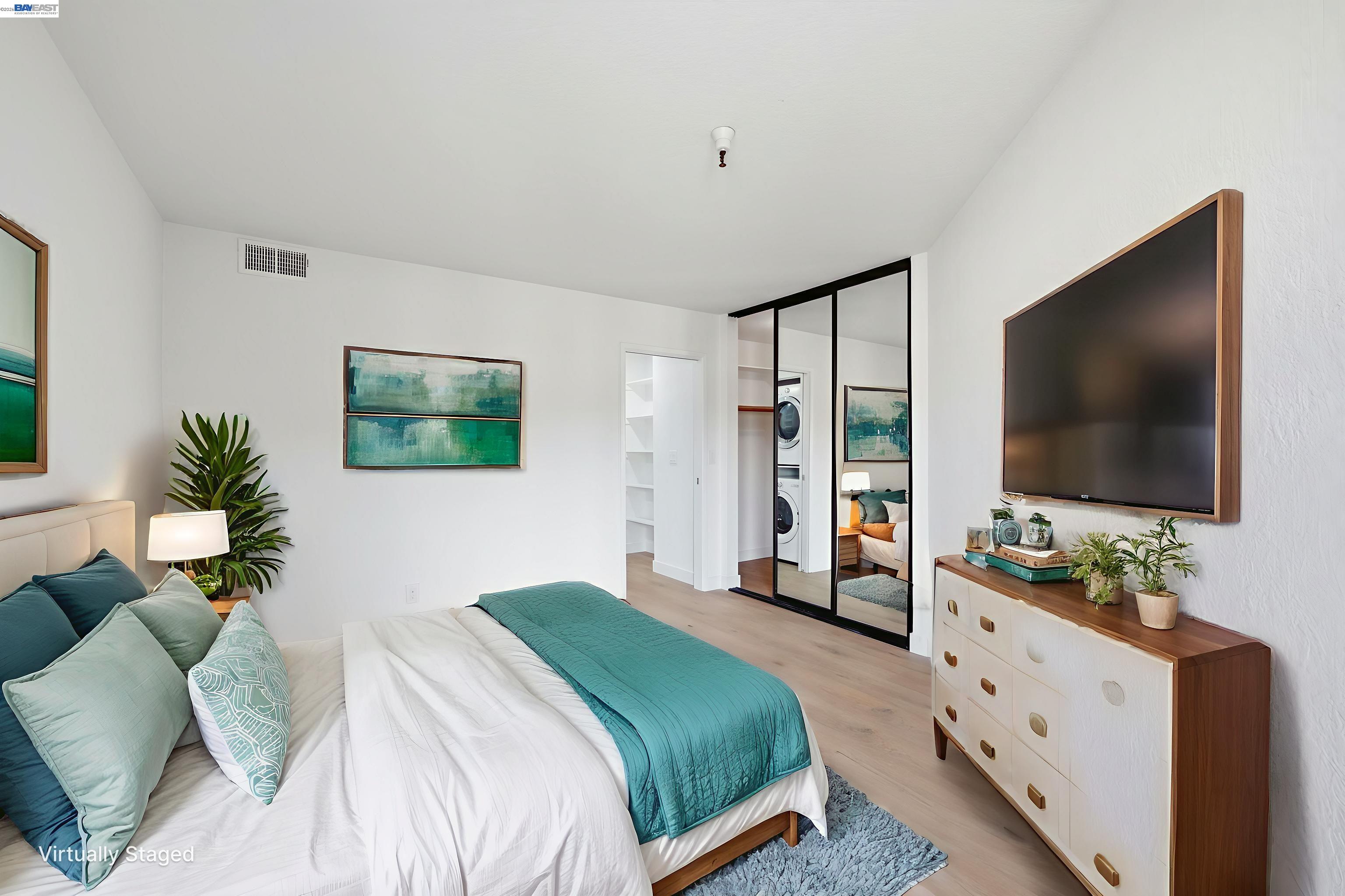 1400 Carpentier St # 315