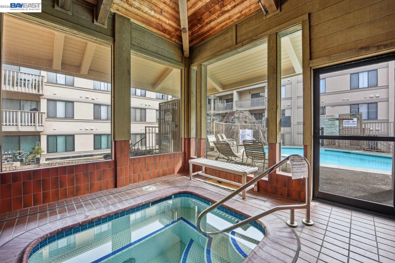 1400 Carpentier St # 315