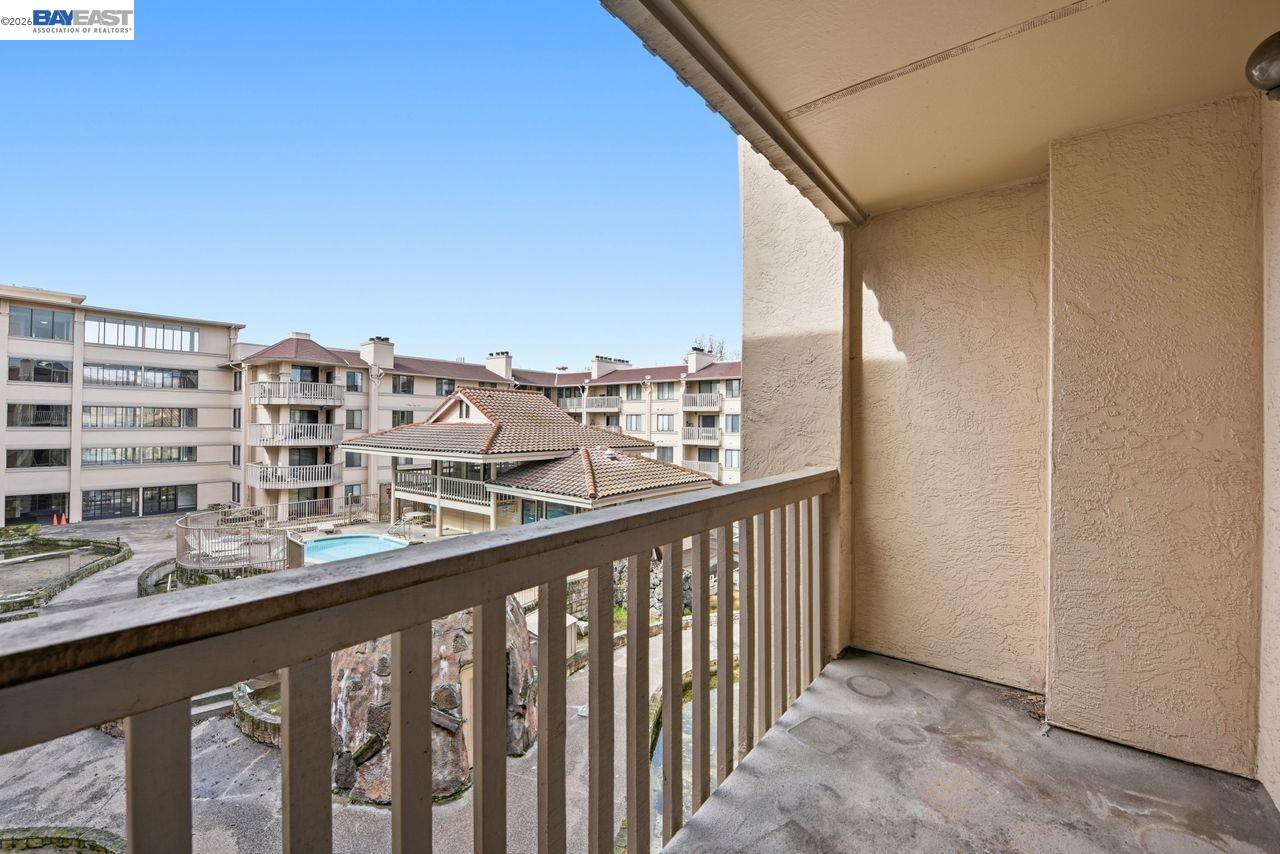 1400 Carpentier St # 315