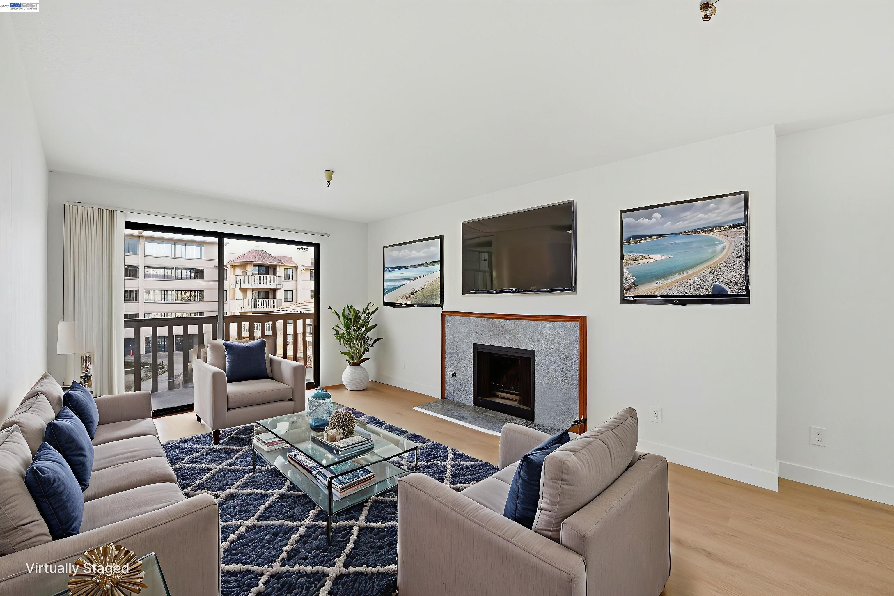 1400 Carpentier St # 315