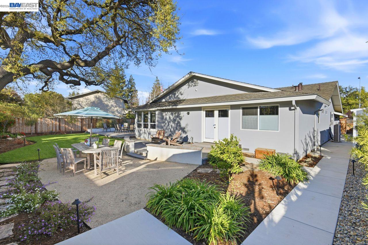 2124 Orion Ct