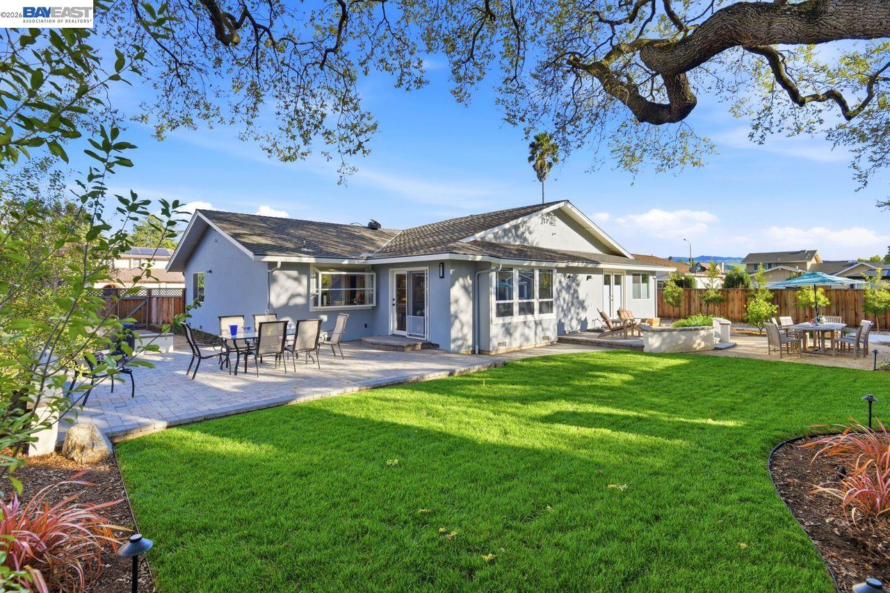 2124 Orion Ct
